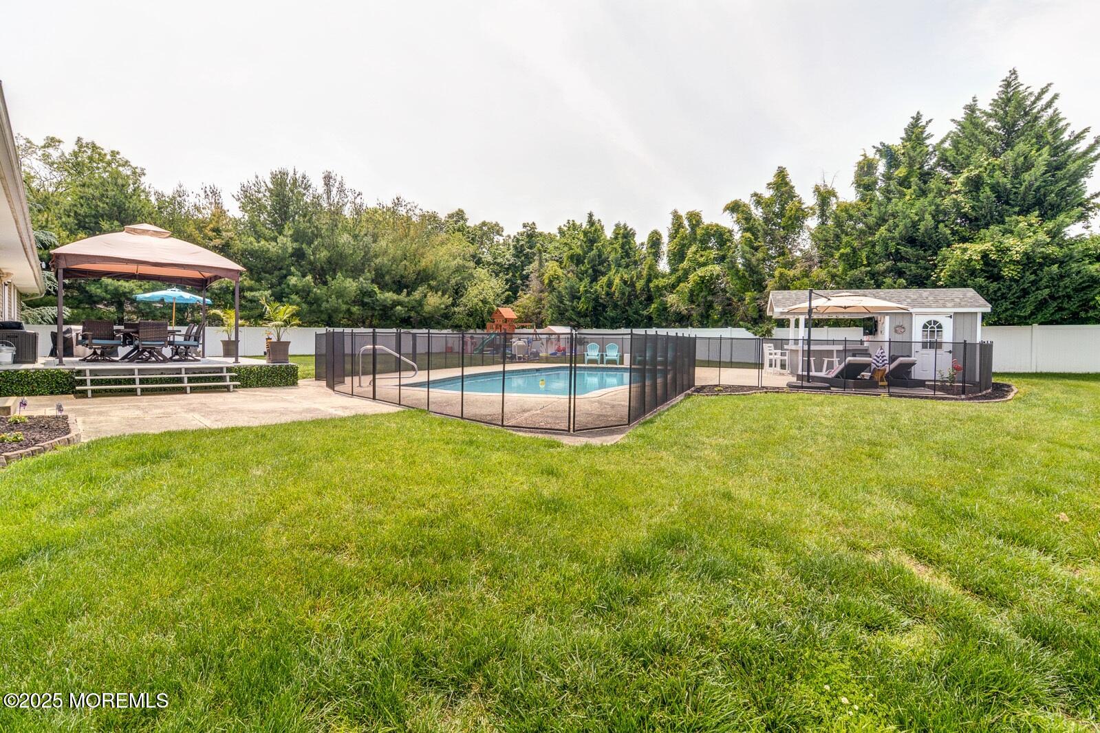 991 Alexandria Drive Image 4