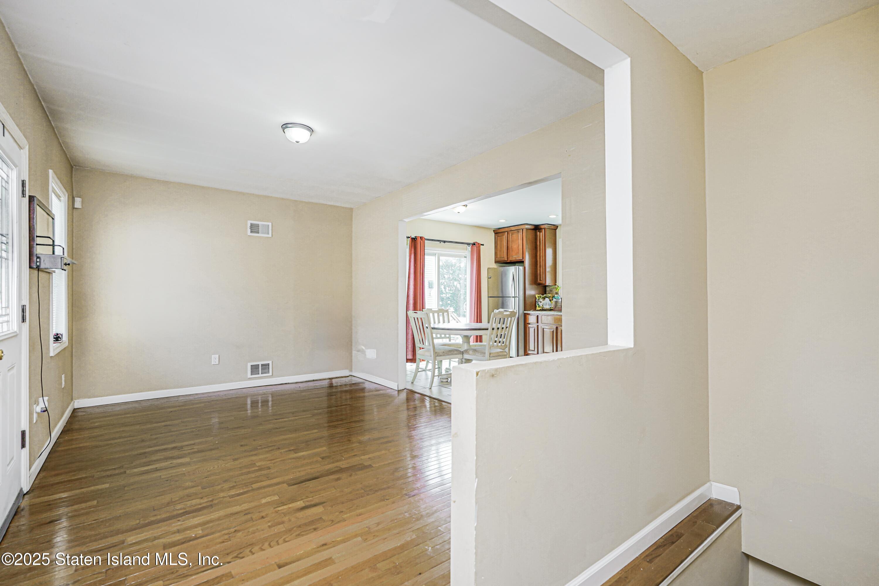 483 Van Duzer Street, Staten Island, NY, 10304 image 13
