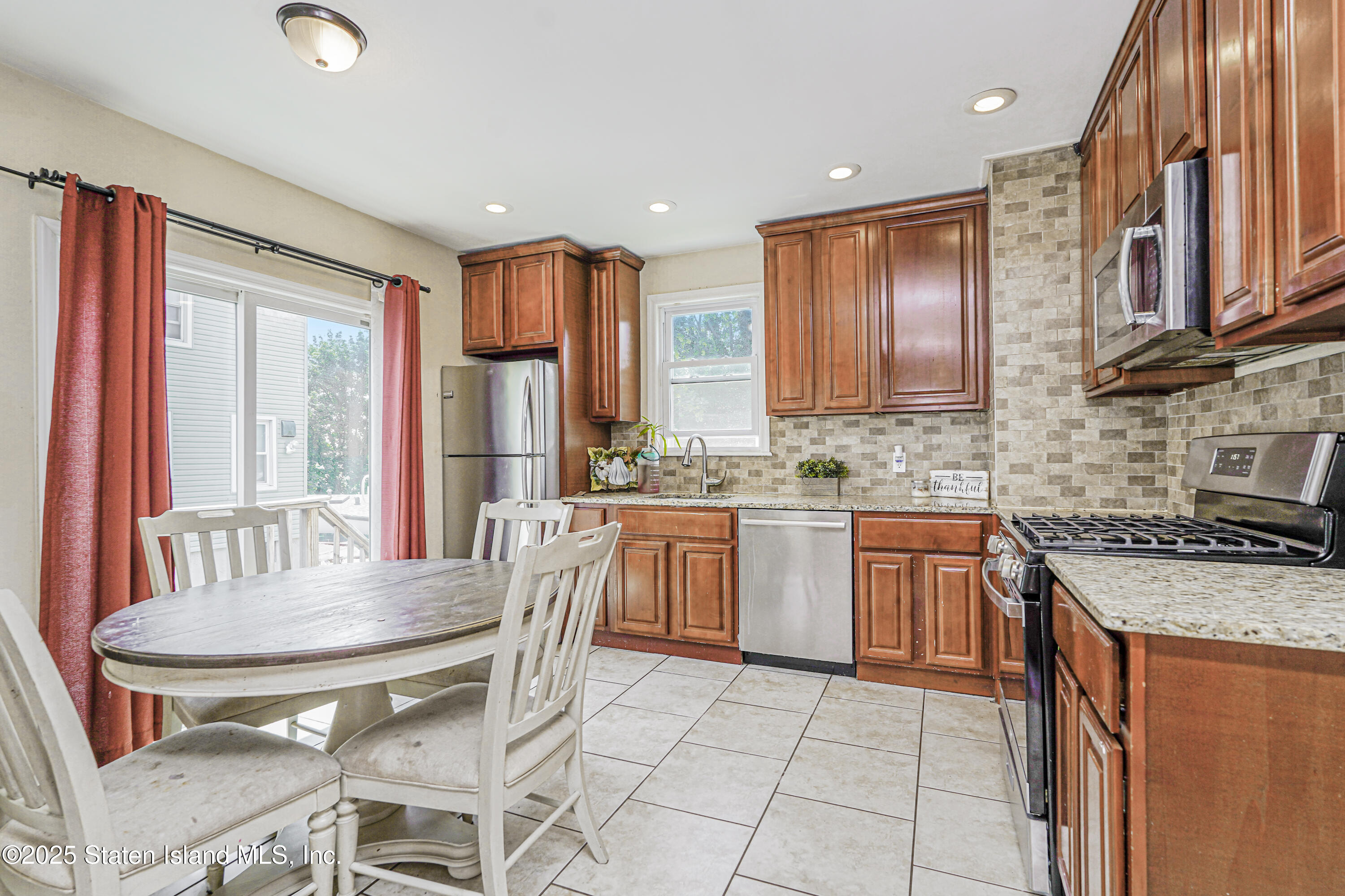 483 Van Duzer Street, Staten Island, NY, 10304 image 16