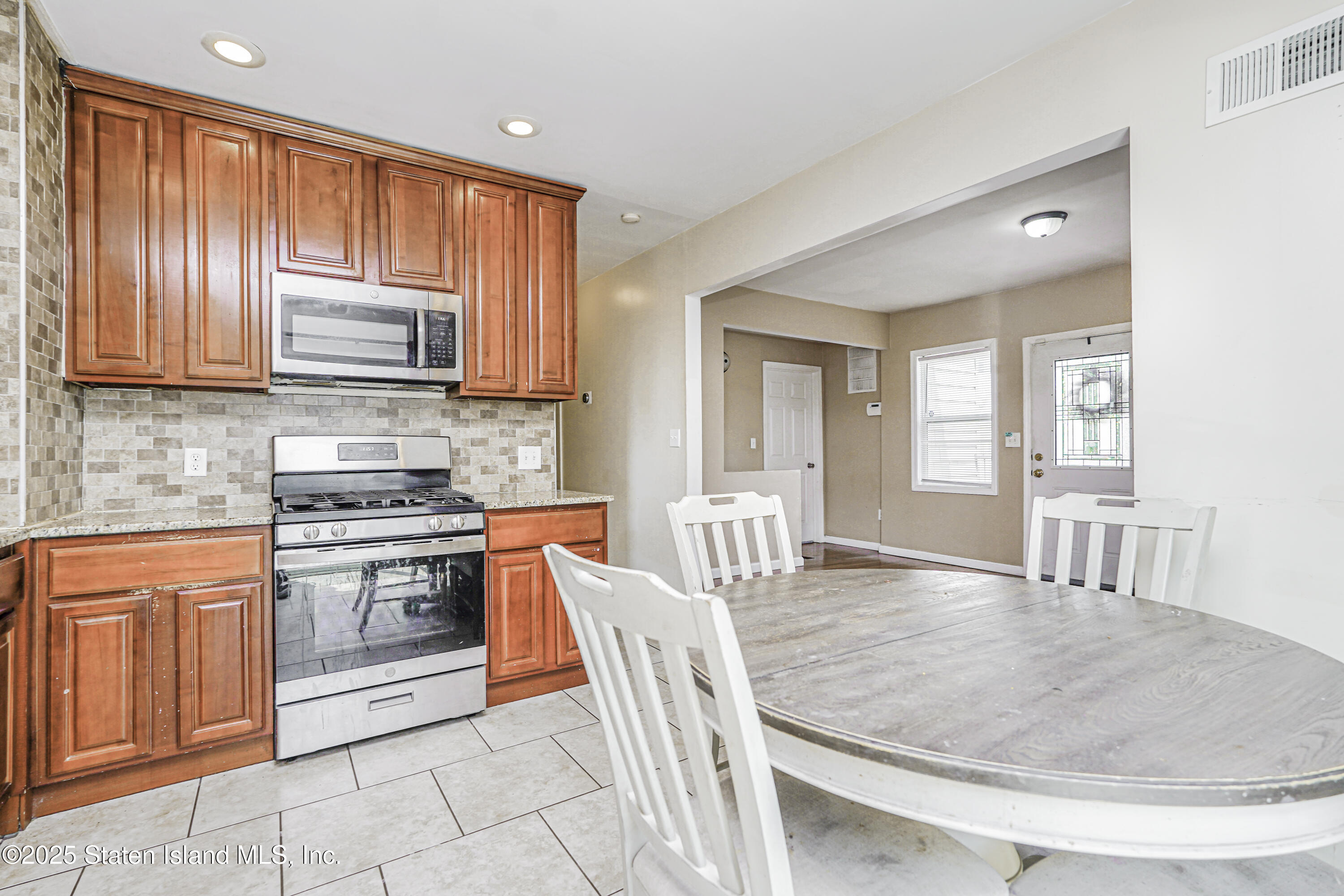 483 Van Duzer Street, Staten Island, NY, 10304 image 19