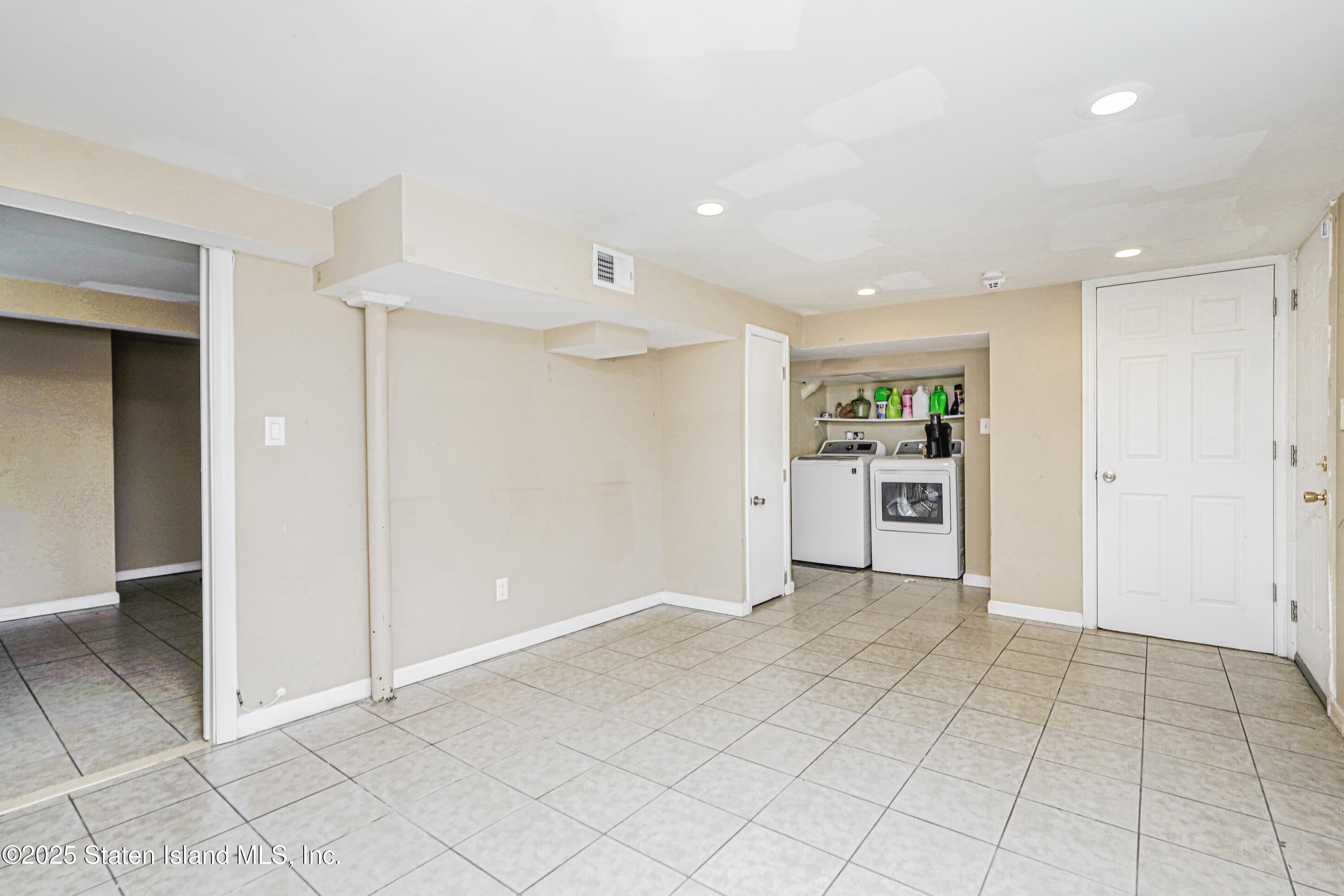 483 Van Duzer Street, Staten Island, NY, 10304 image 25