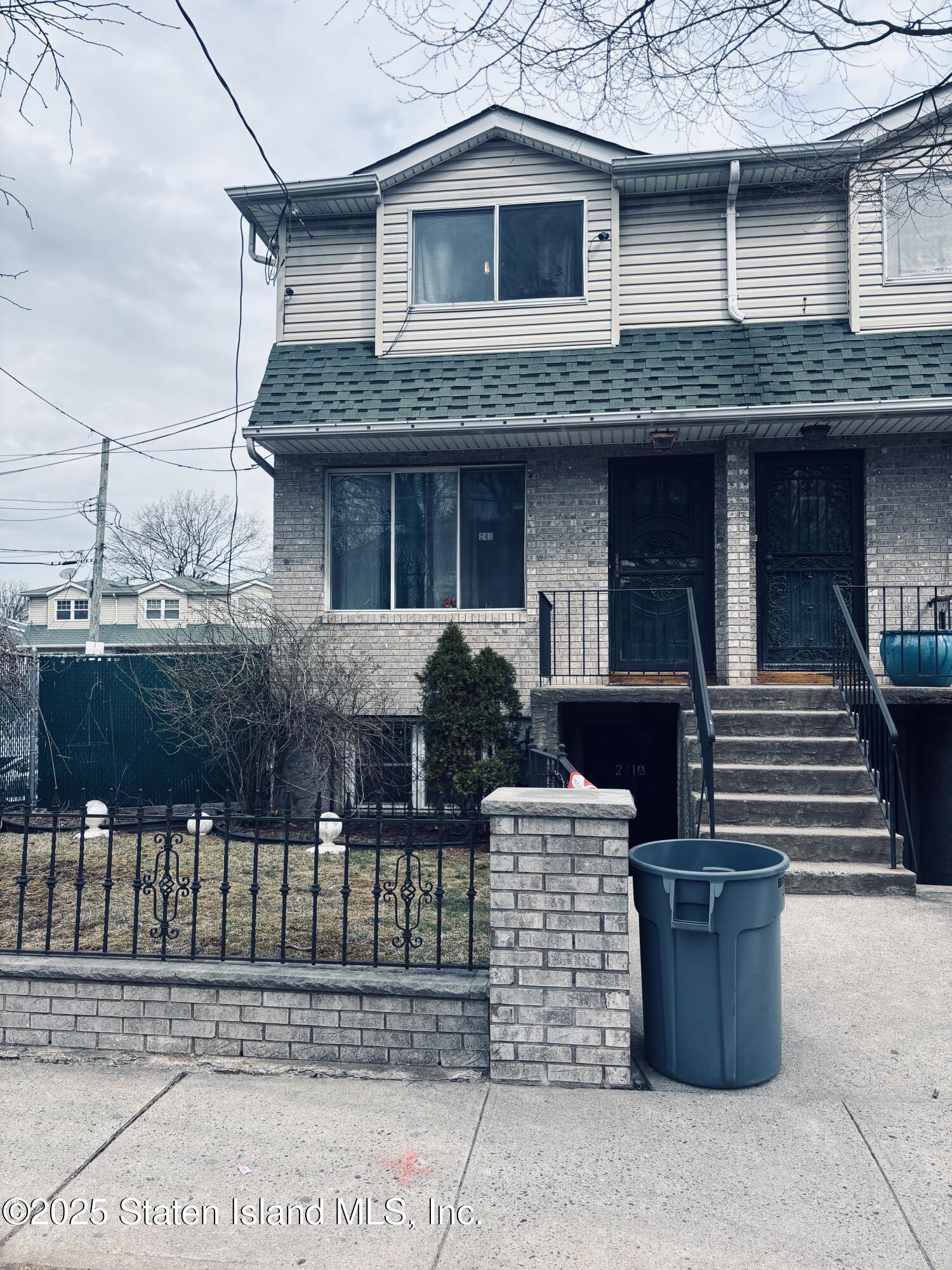 241 Tompkins Avenue Image 1