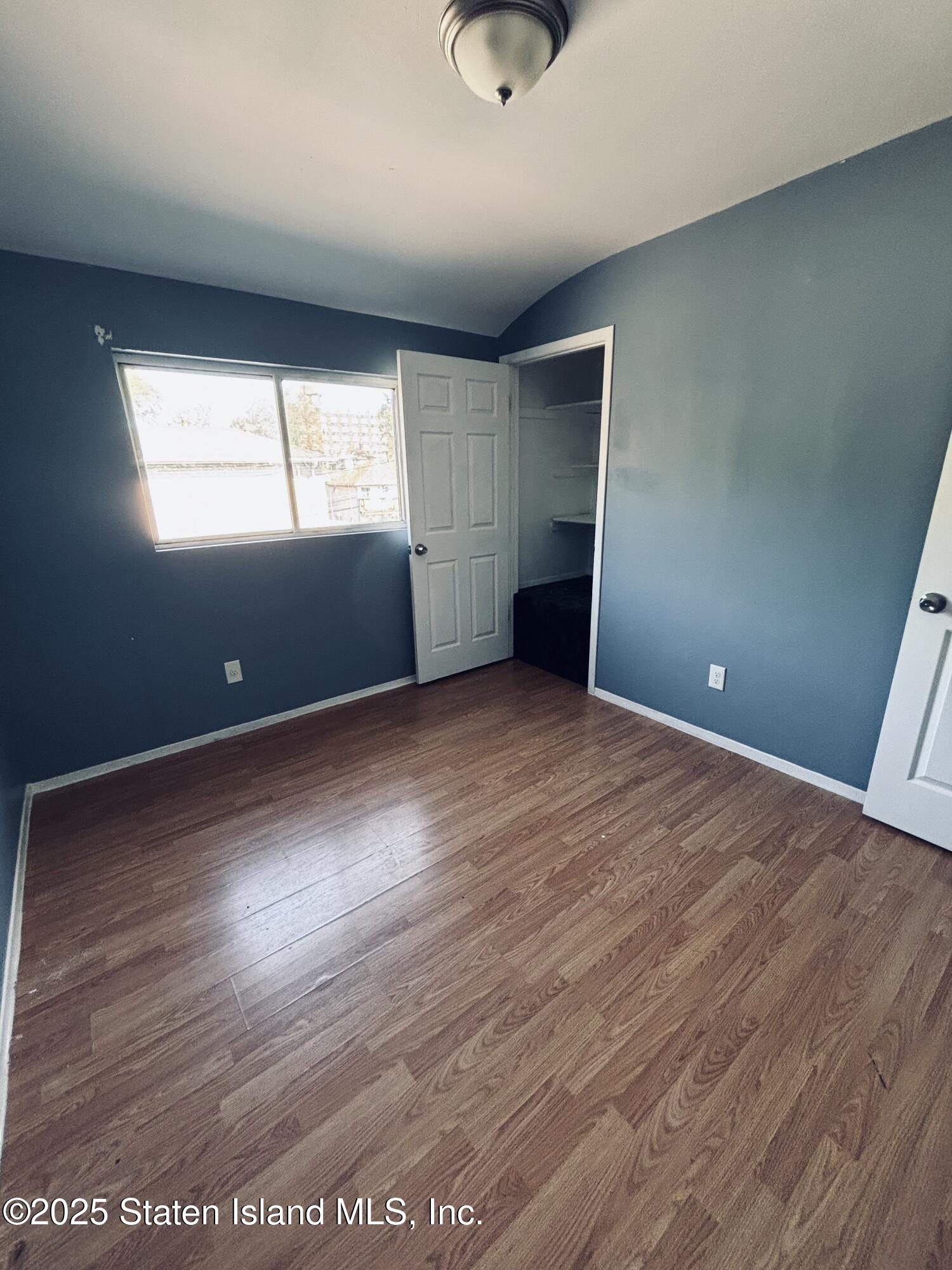 241 Tompkins Avenue Image 3