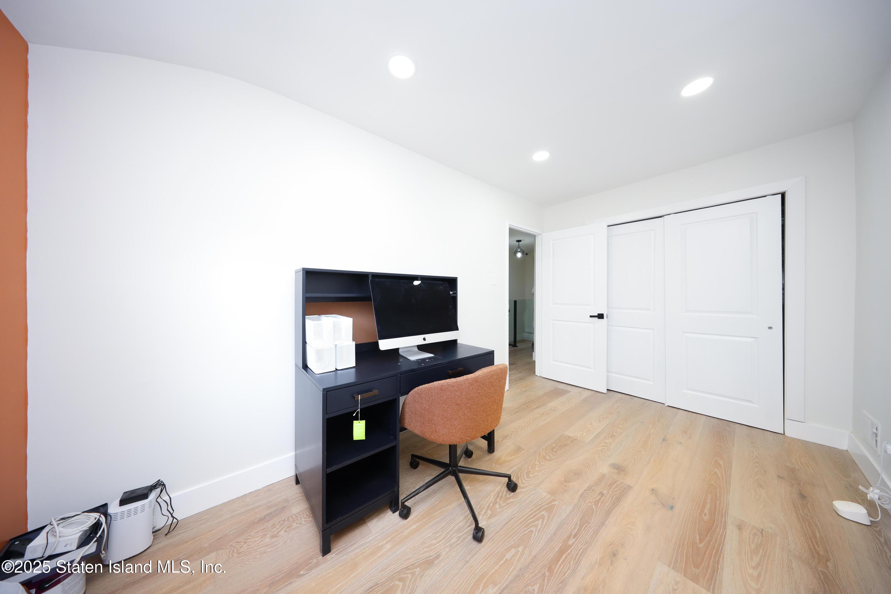 542 Golf View Court, Staten Island, NY, 10314 image 20