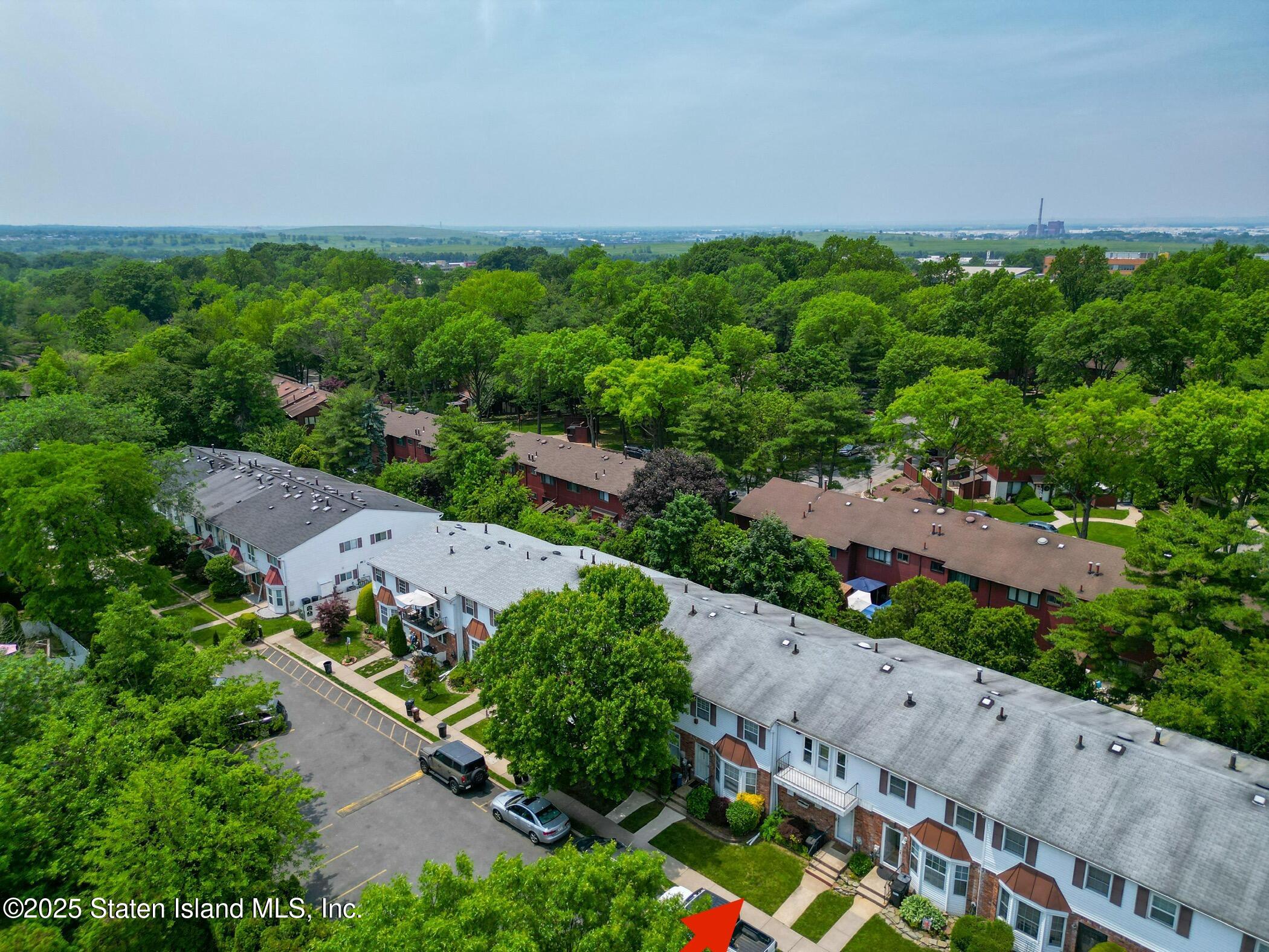 542 Golf View Court, Staten Island, NY, 10314 image 34