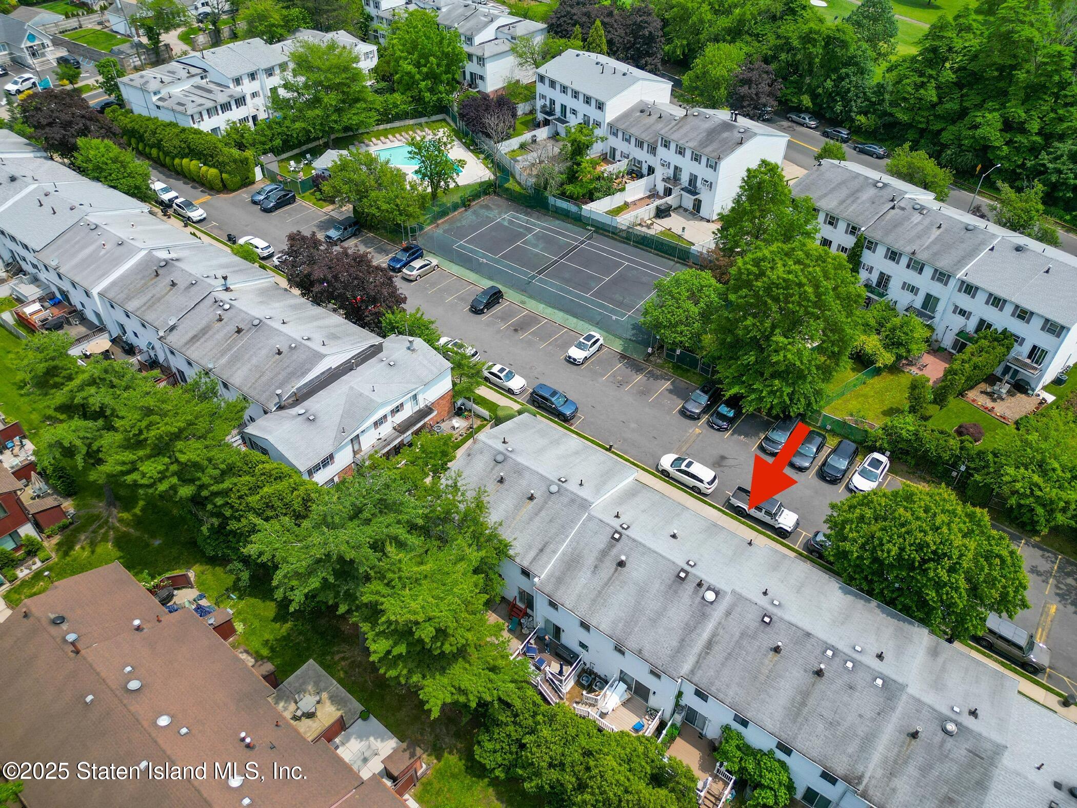 542 Golf View Court, Staten Island, NY, 10314 image 35