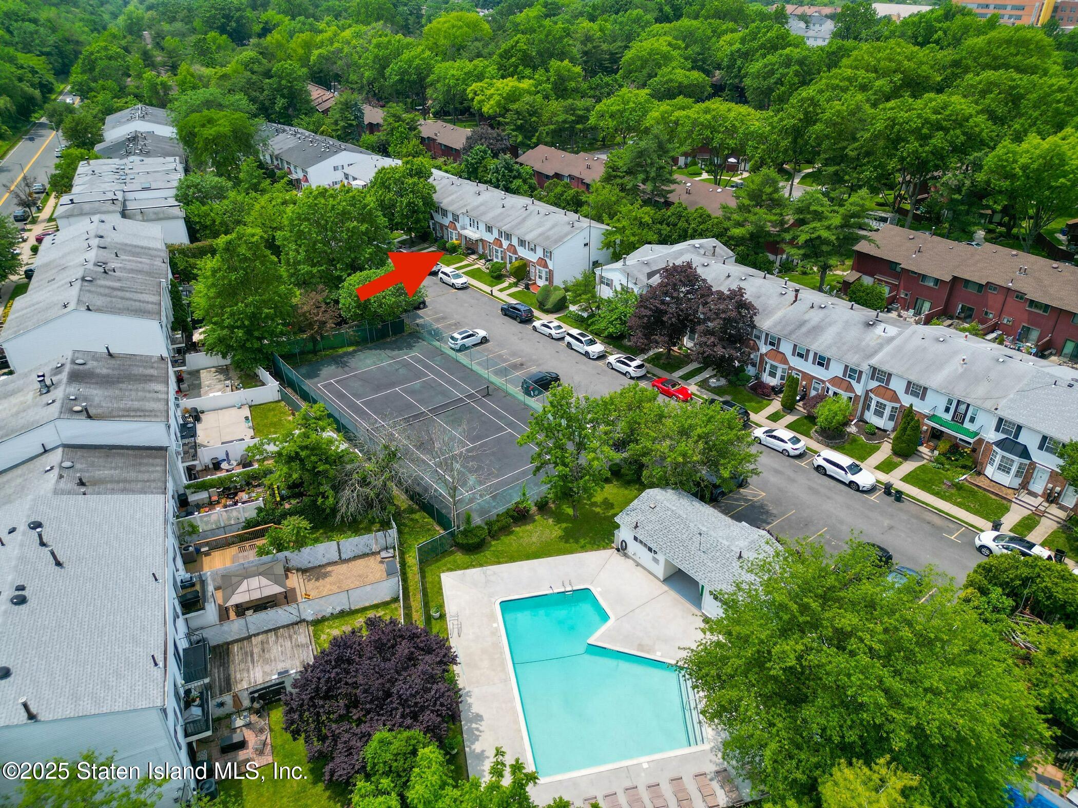 542 Golf View Court, Staten Island, NY, 10314 image 36