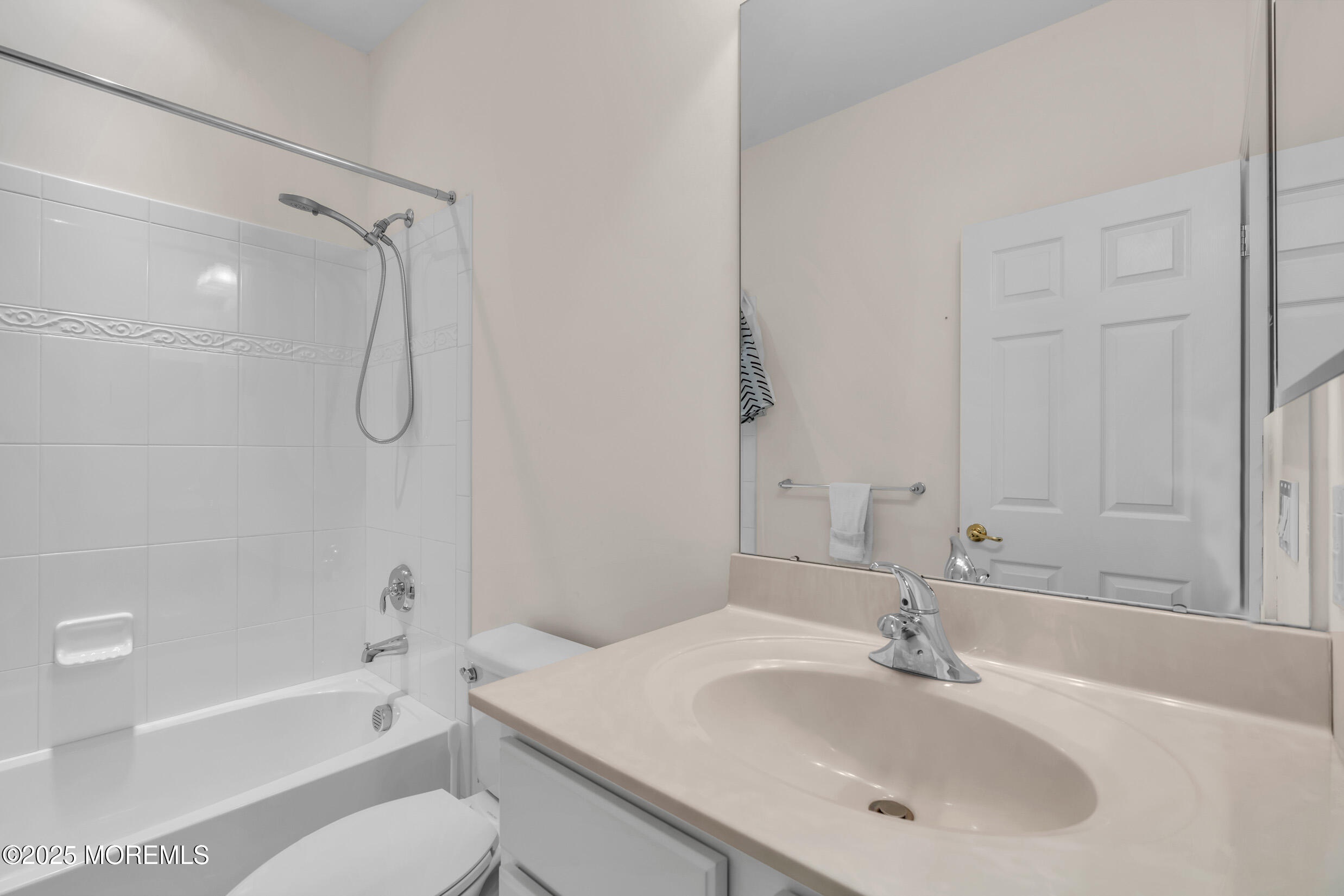 99 Eagle Ridge Circle, Lakewood, NJ, 08701 image 28