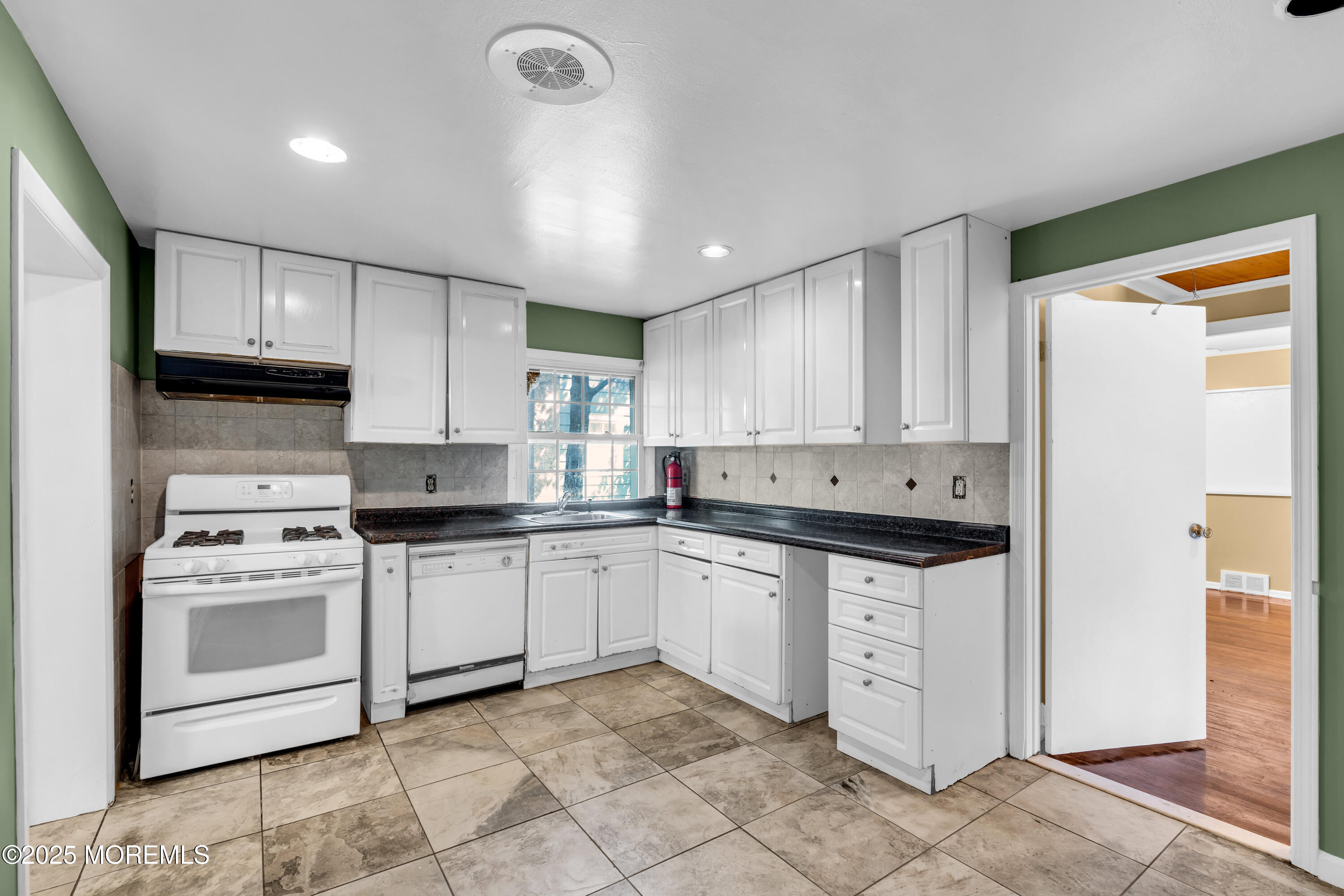 2419 Mallow Street, Point Pleasant, NJ, 08742 image 31
