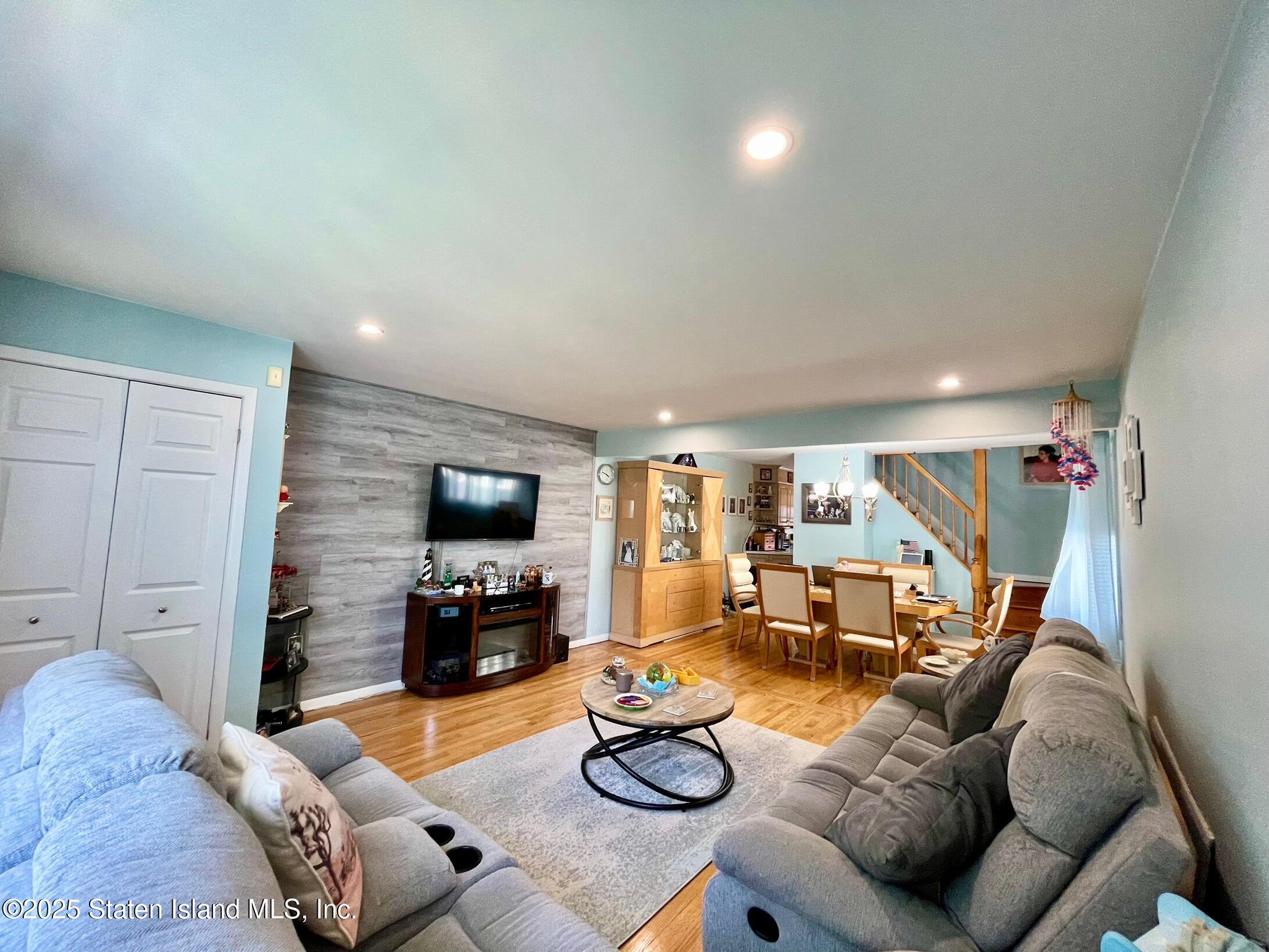101 Delmore Street Image 4
