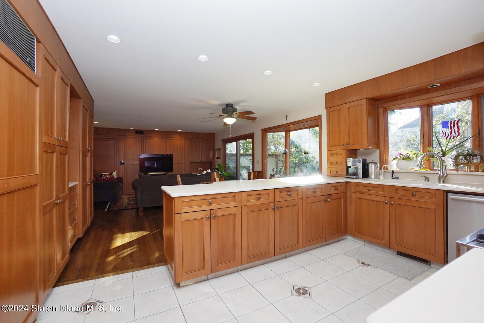 26 Ada Place, Staten Island, NY, 10301 image 12