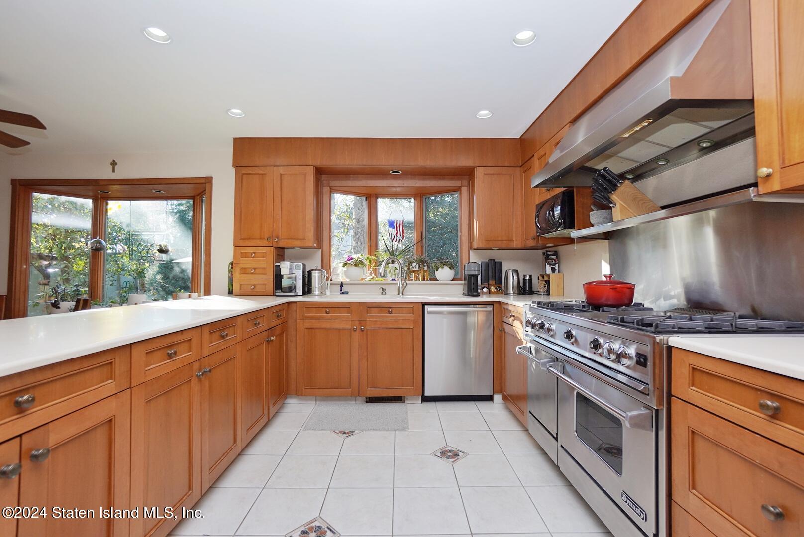 26 Ada Place, Staten Island, NY, 10301 image 13