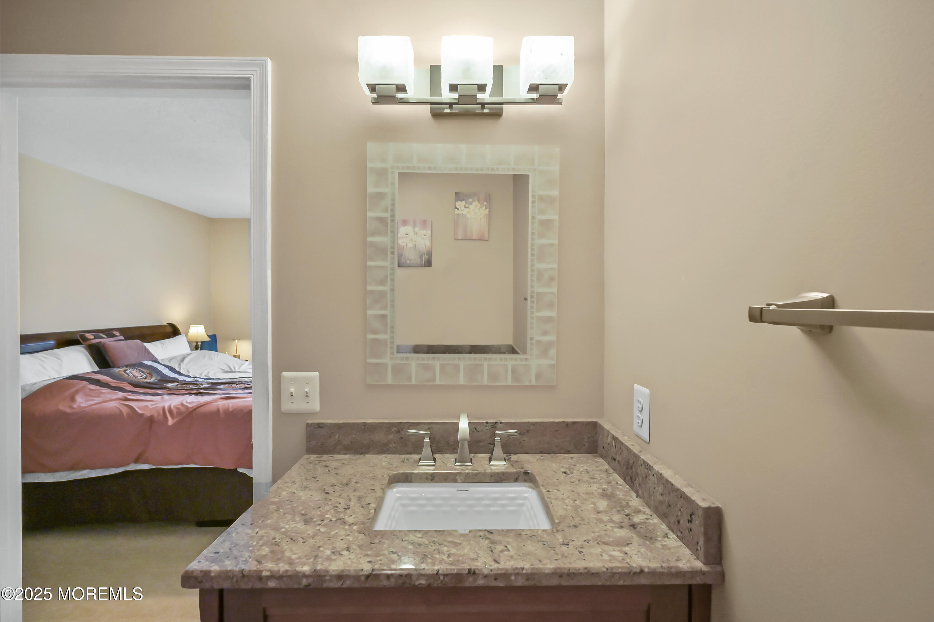 23 Woodpecker Way, Marlboro, NJ, 07746 image 15