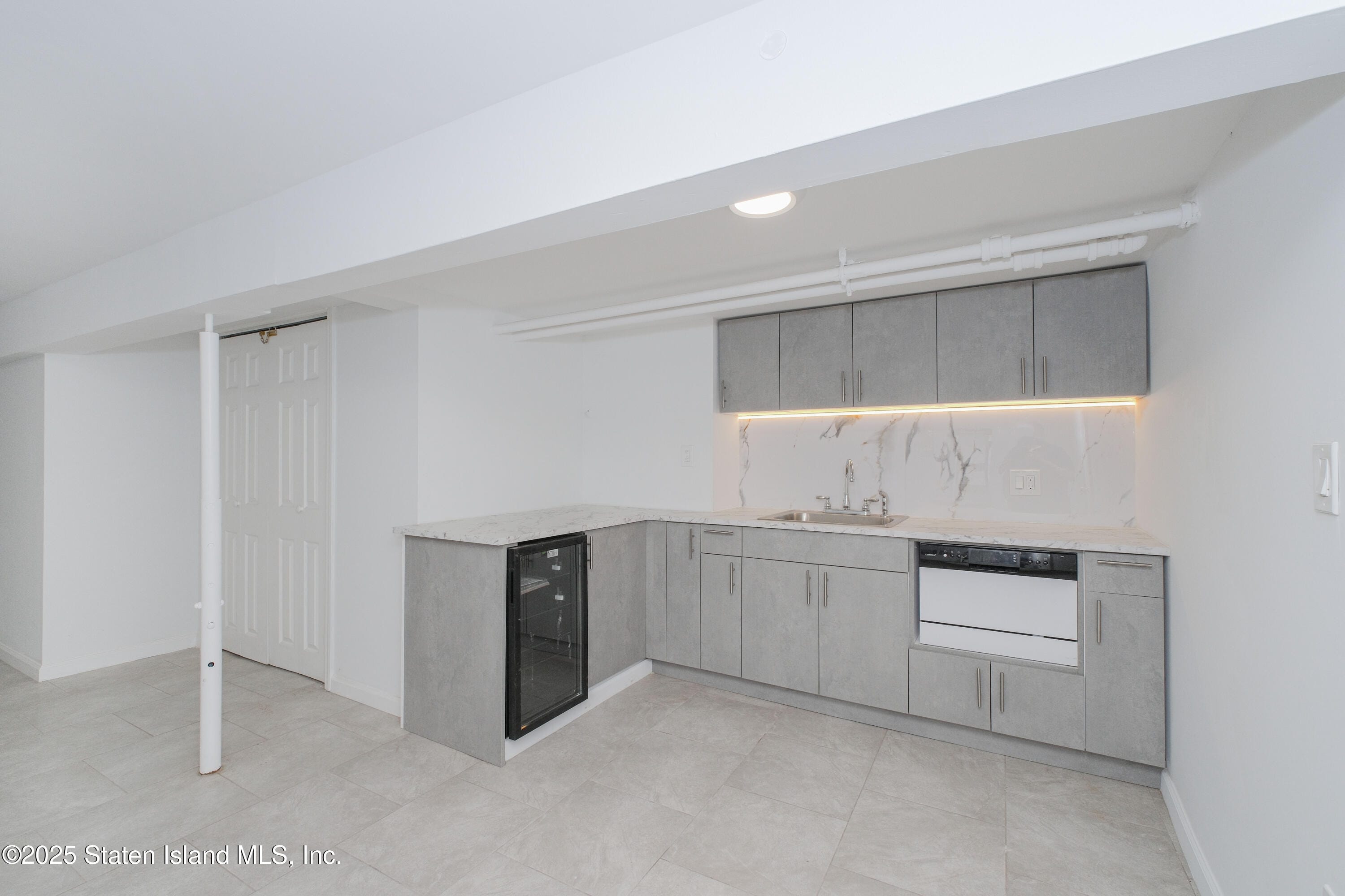 229 Gordon Street, Staten Island, NY, 10304 image 26