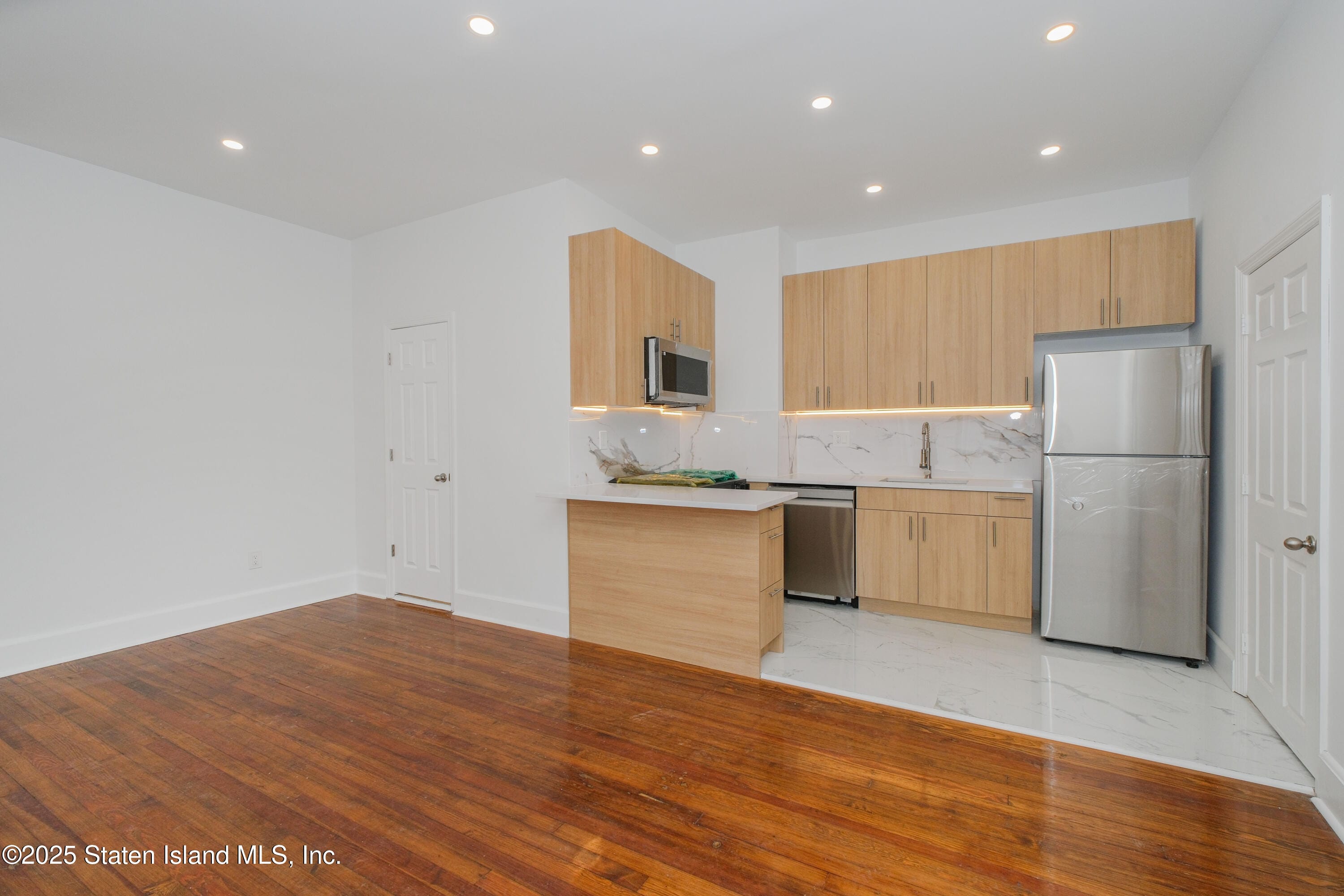 229 Gordon Street, Staten Island, NY, 10304 image 10