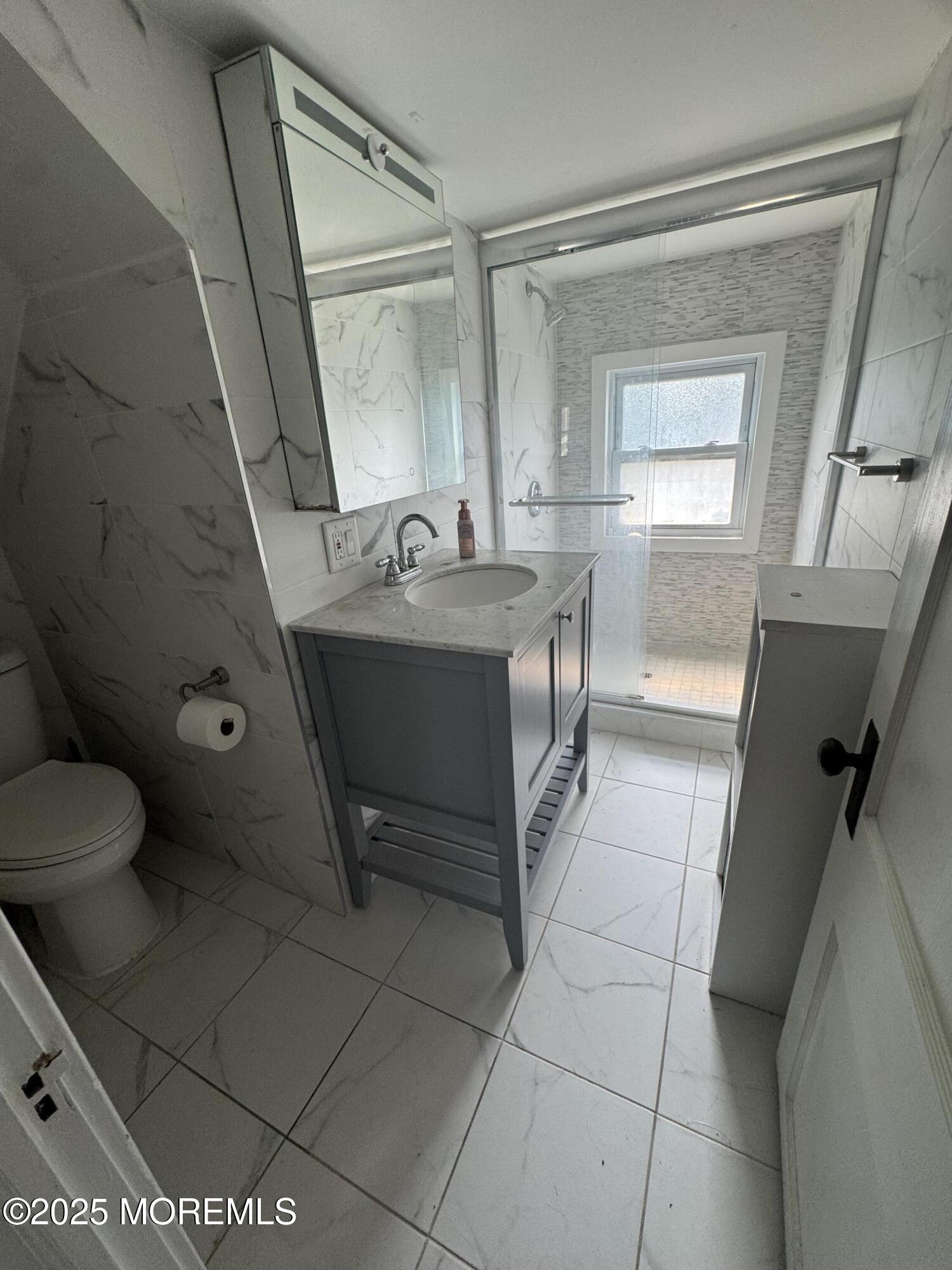 3 Royal Place, Long Branch, NJ, 07740 image 16