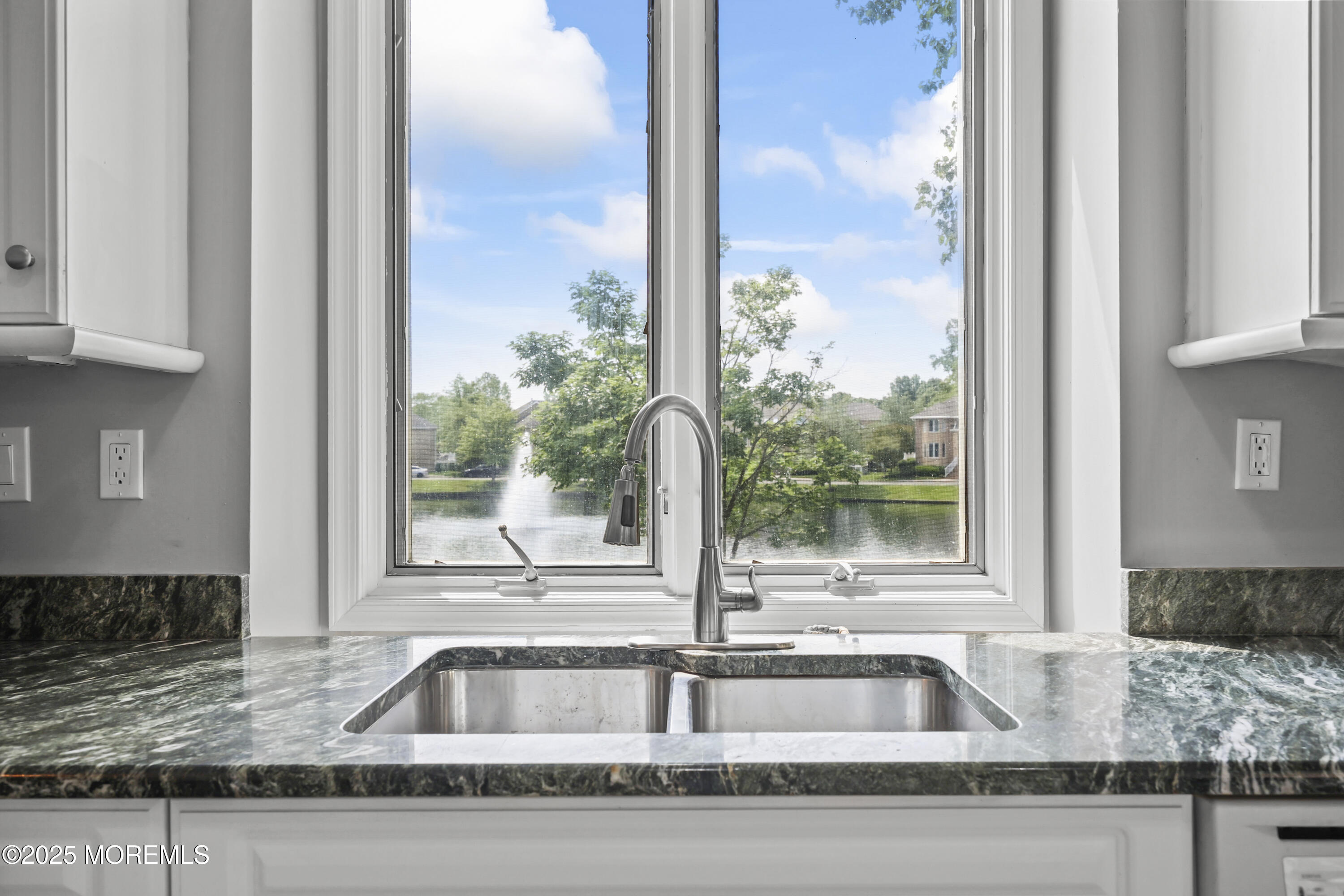 117 Sequoia Woods Court, Holmdel, NJ, 07733 image 16