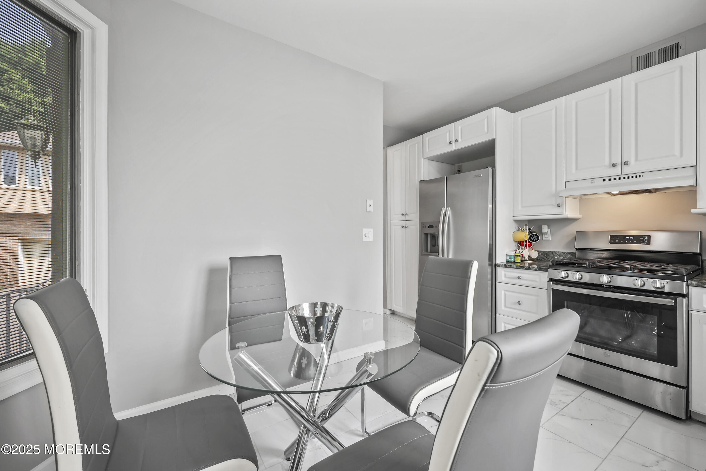 117 Sequoia Woods Court, Holmdel, NJ, 07733 image 17