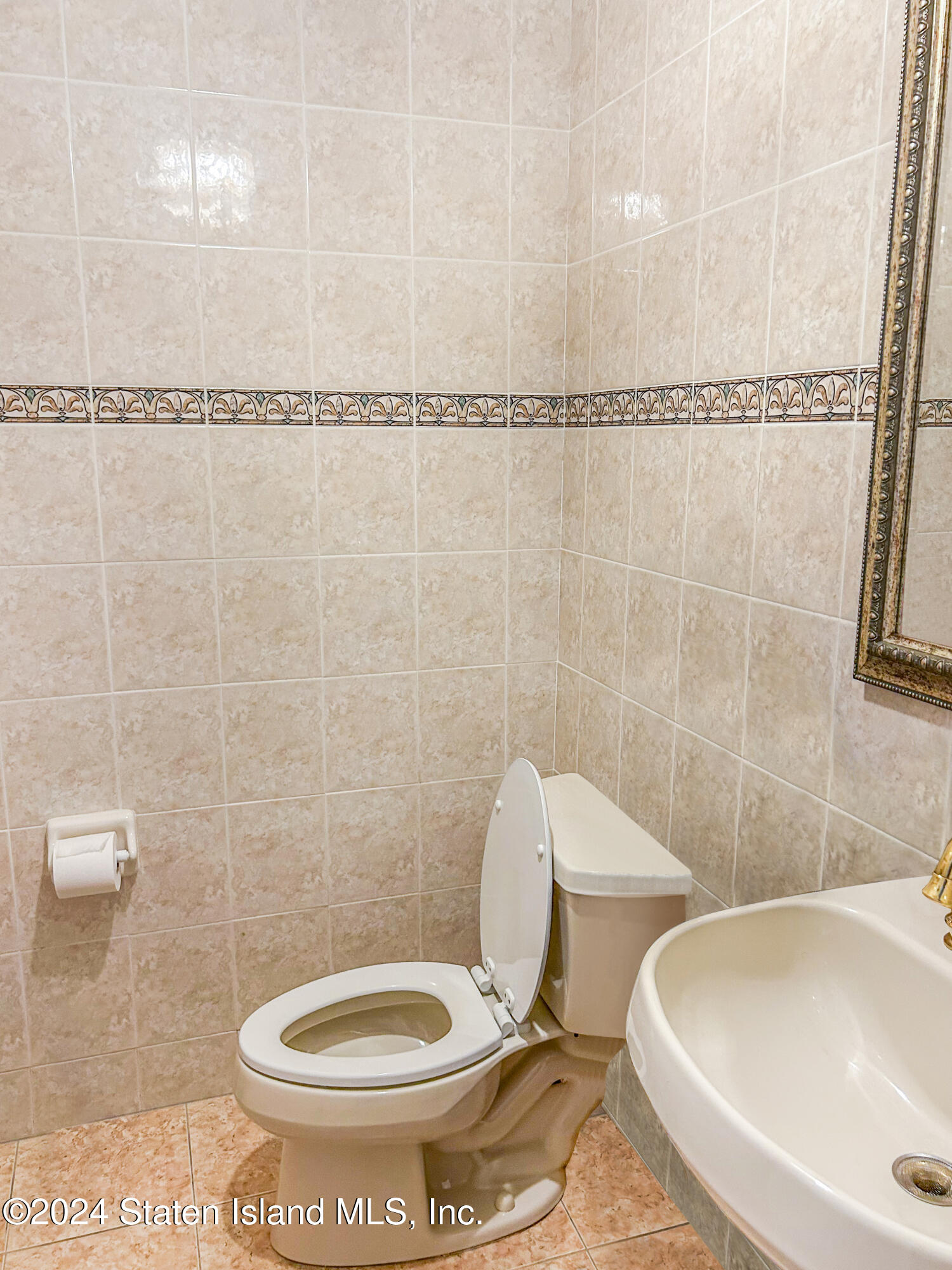 24 Sapphire Court, Staten Island, NY, 10307 image 6