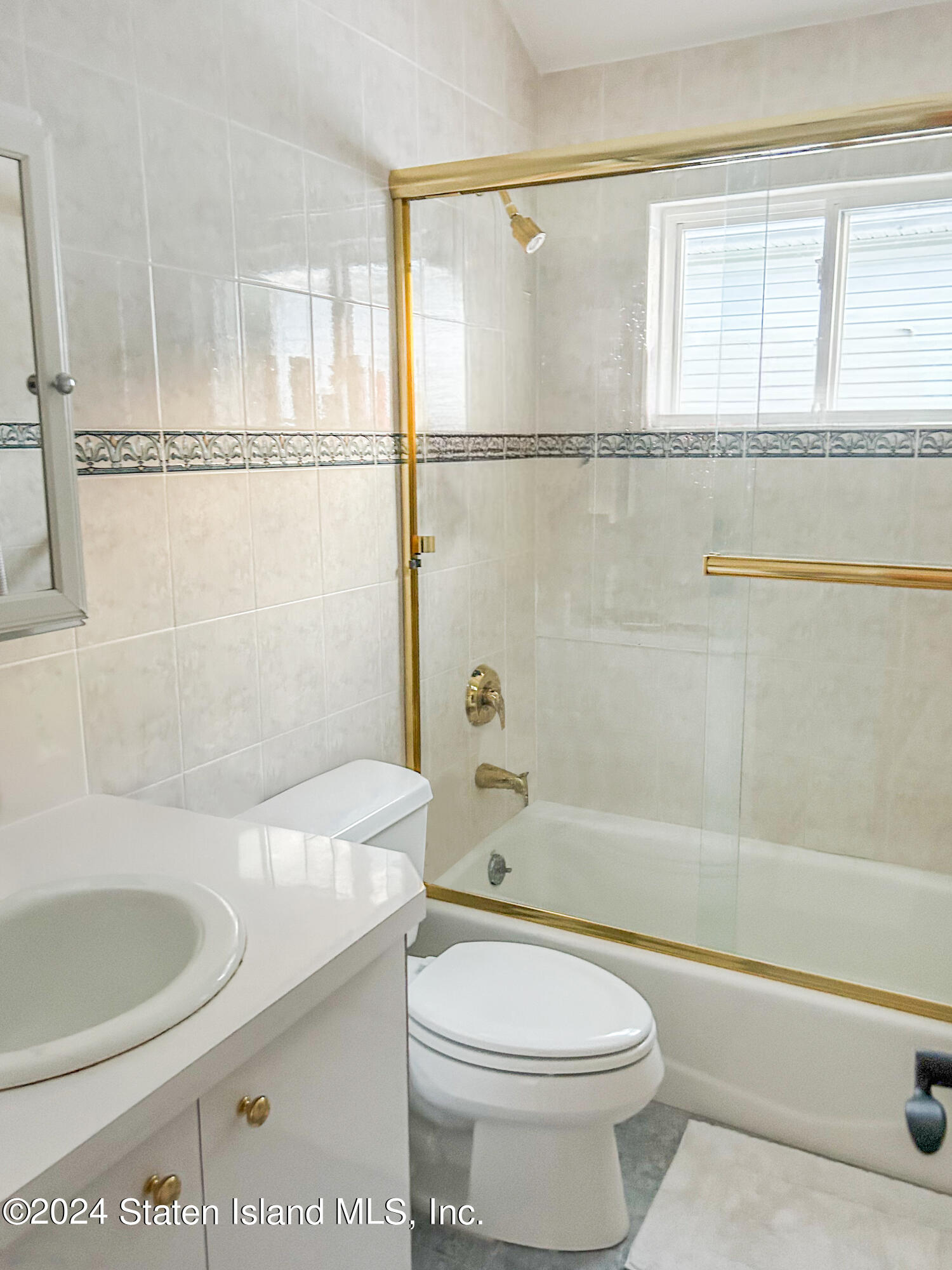 24 Sapphire Court, Staten Island, NY, 10307 image 11