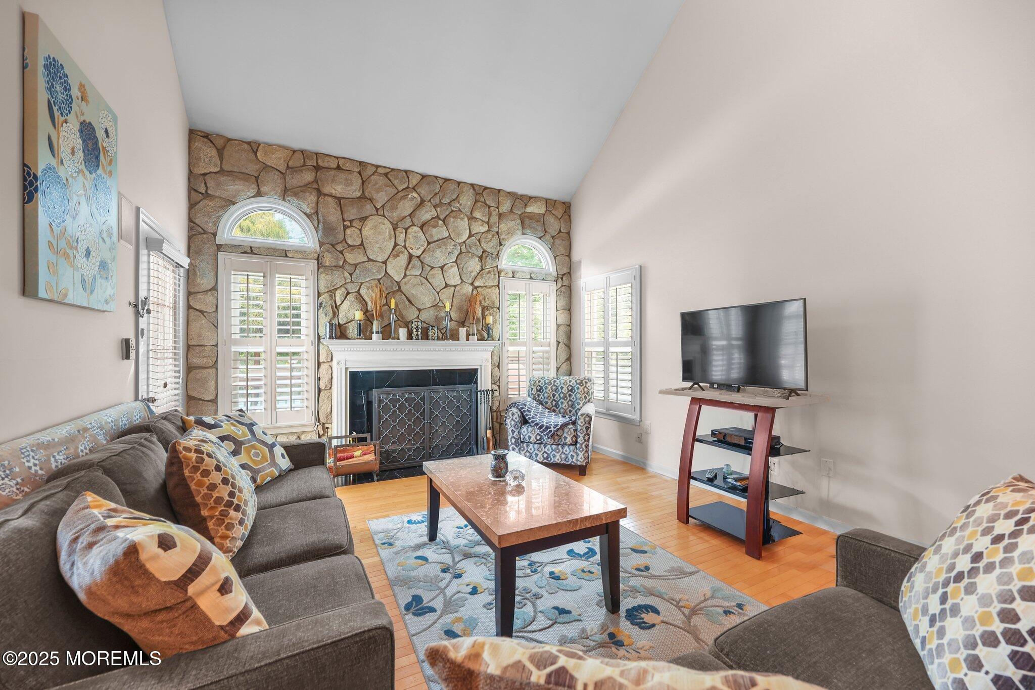 60 Essex Circle, Manalapan, NJ, 07726 image 24
