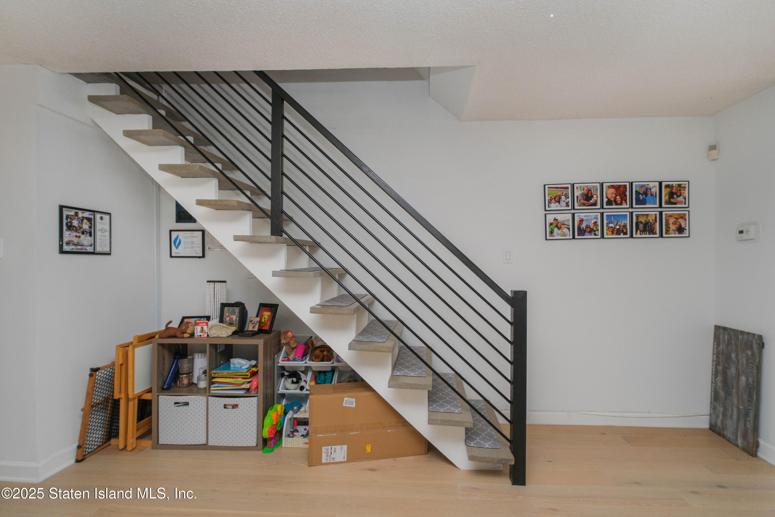9 Rolling Hill Green, Staten Island, NY, 10312 image 8