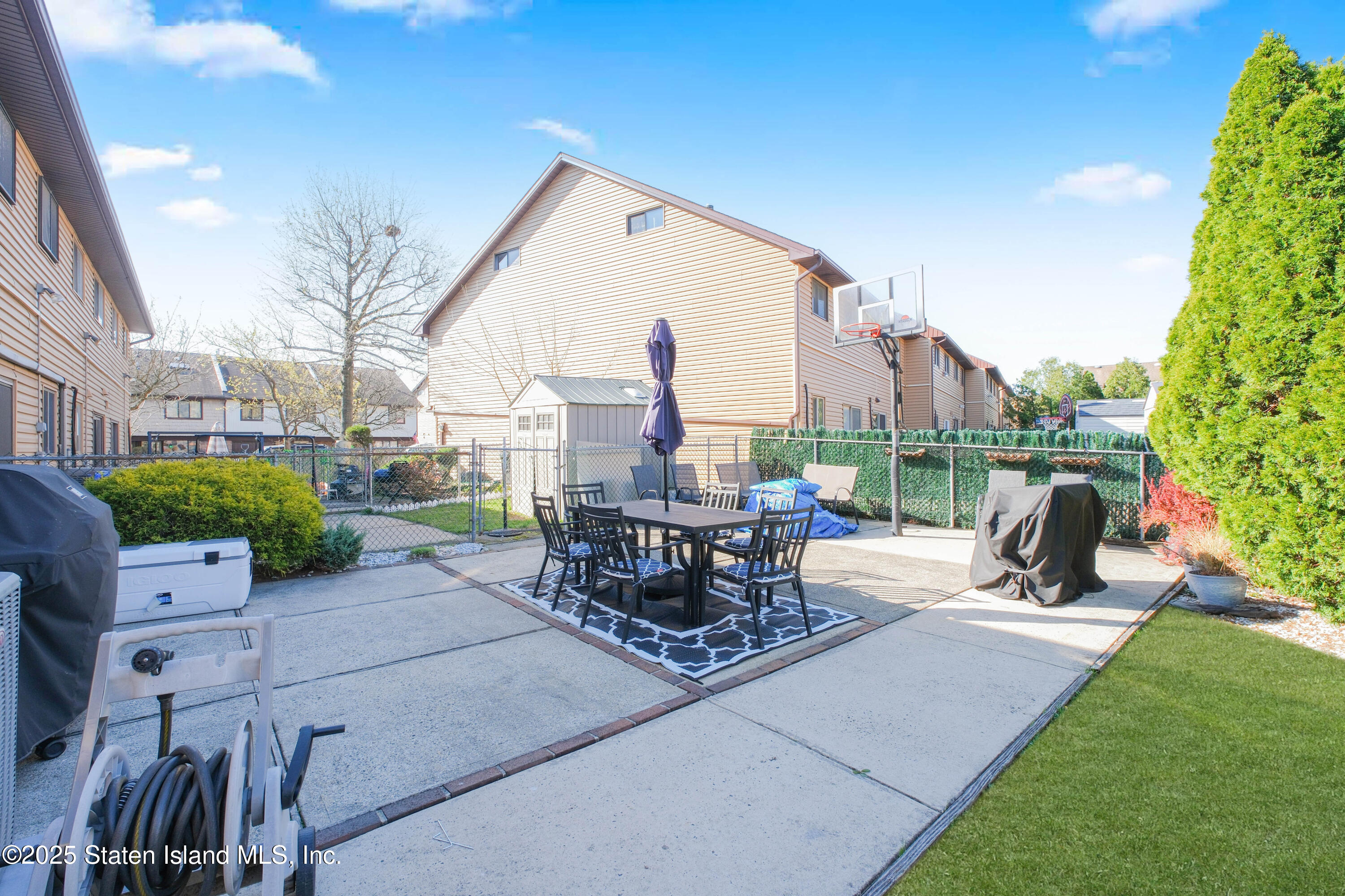 9 Rolling Hill Green, Staten Island, NY, 10312 image 32