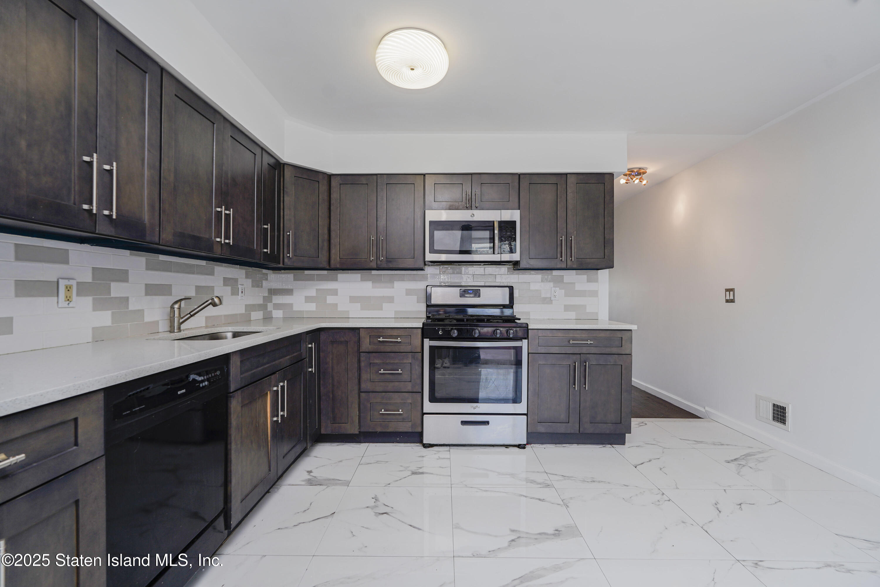 244 Hett Avenue, Staten Island, NY, 10306 image 18