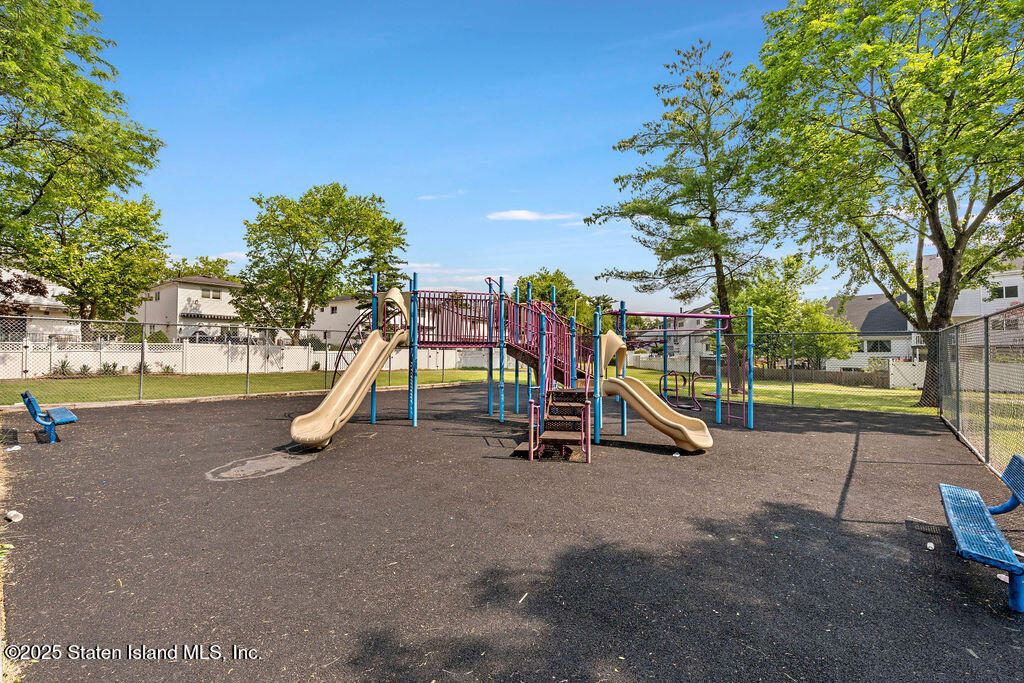 234 Dover Green, Staten Island, NY, 10312 image 22