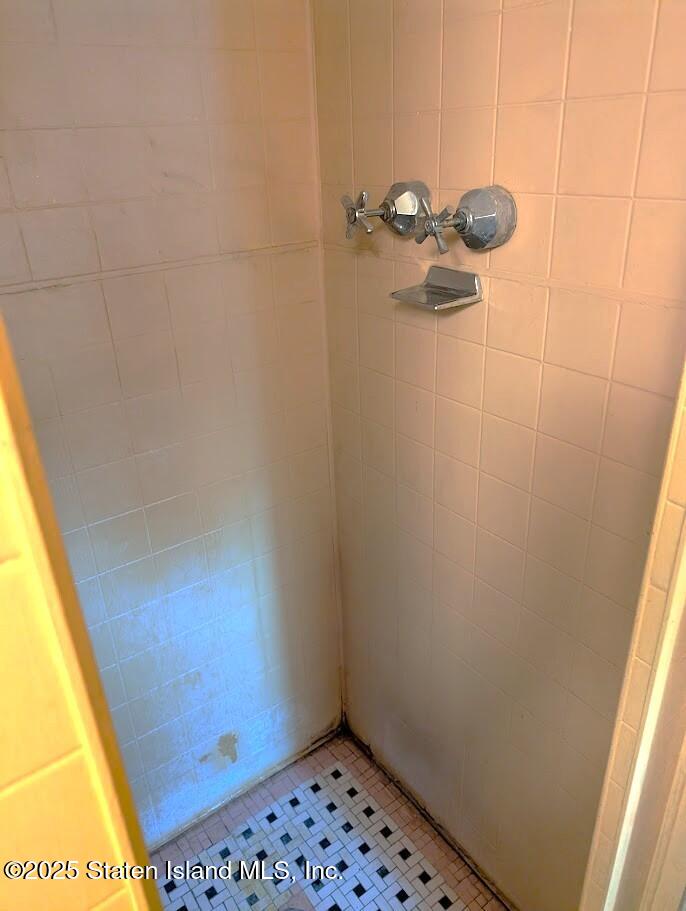 2011 Clove Road, Staten Island, NY, 10304 image 10