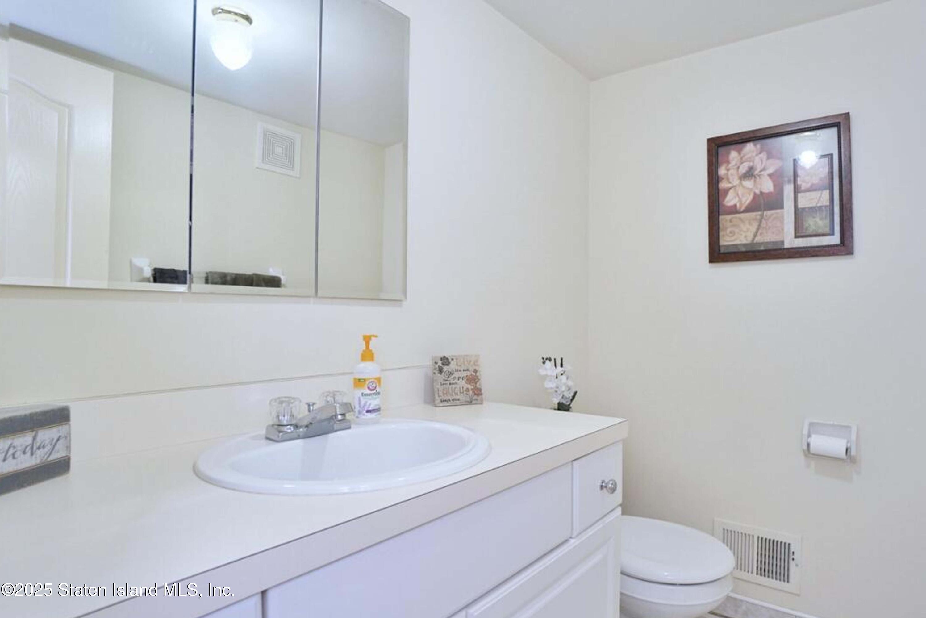 21 Krissa Court, Staten Island, NY, 10312 image 7