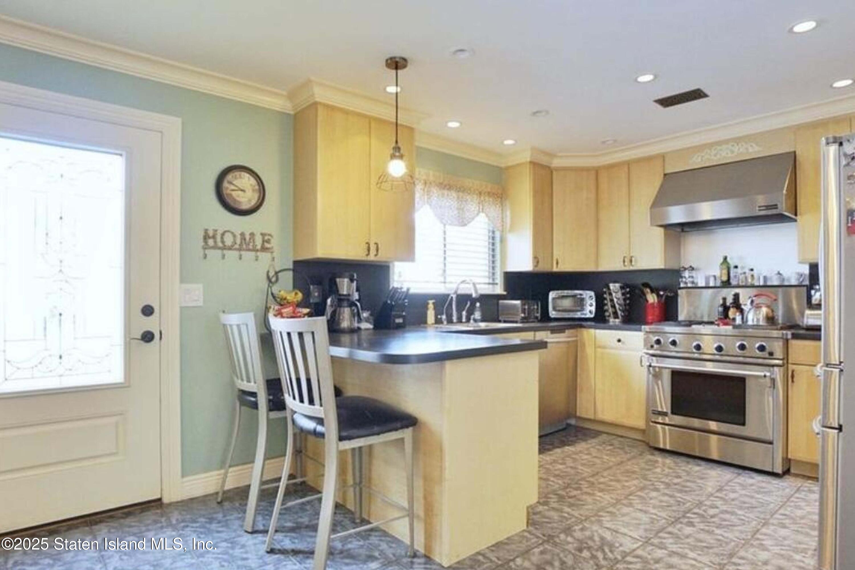 21 Krissa Court, Staten Island, NY, 10312 image 12