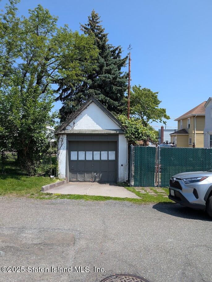 2011 Clove Road, Staten Island, NY, 10304 image 31
