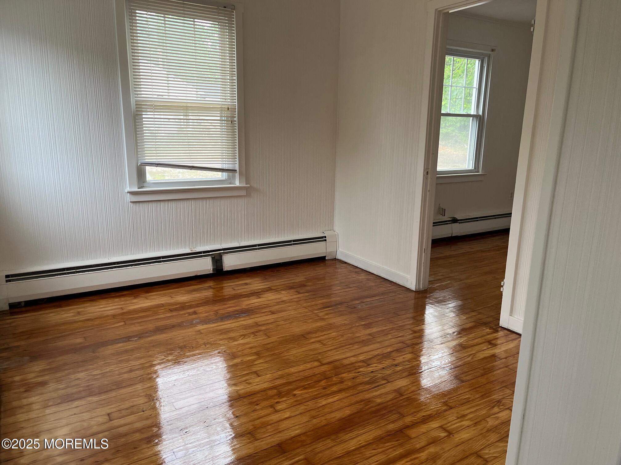 724 W Bay Avenue Image 3