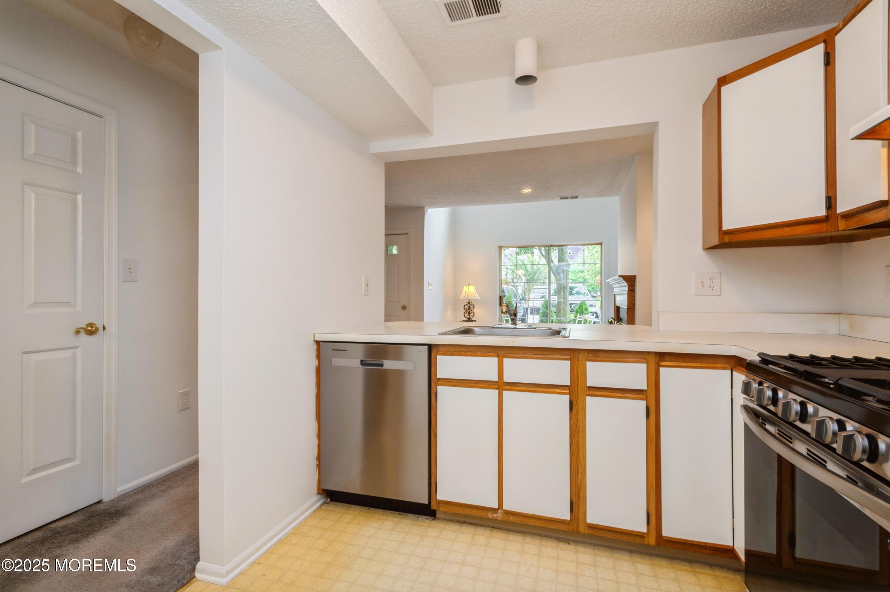 4 Richmond Court, Tinton Falls, NJ, 07712 image 12