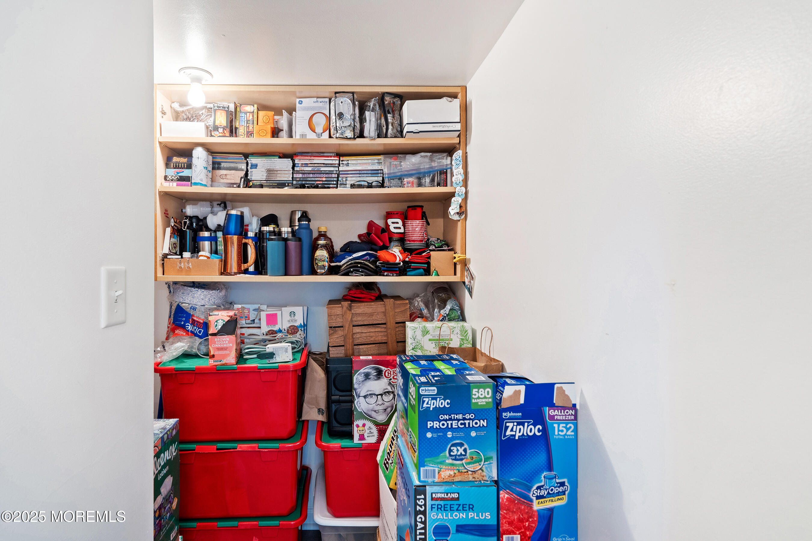 1 Maywood Run, Tinton Falls, NJ, 07753 image 16