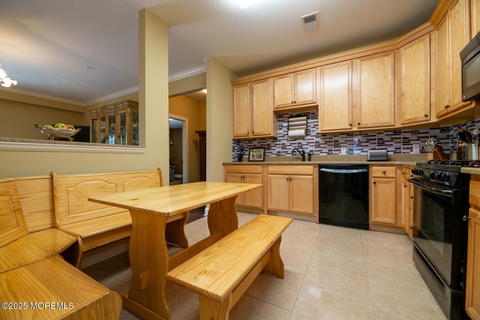 215 Potts Road Image 3