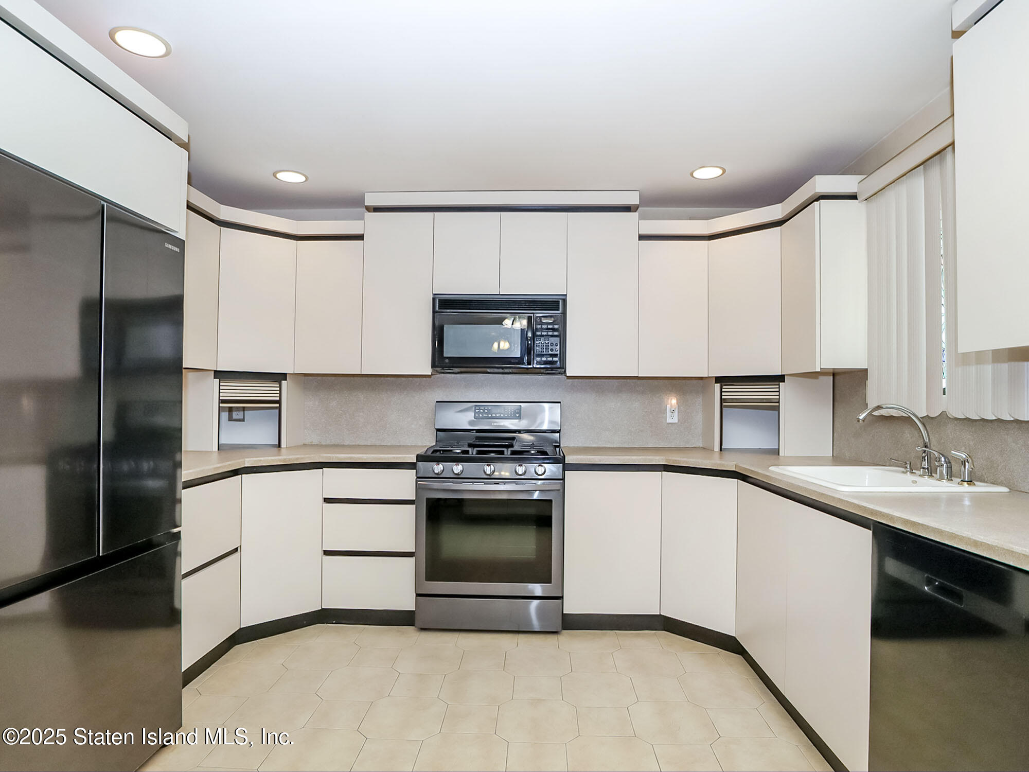 164 Lee Avenue, Staten Island, NY, 10307 image 9