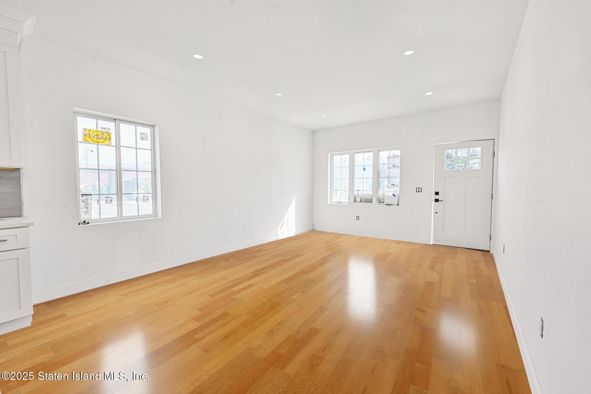 1380 Clove Road, Staten Island, NY, 10301 image 11