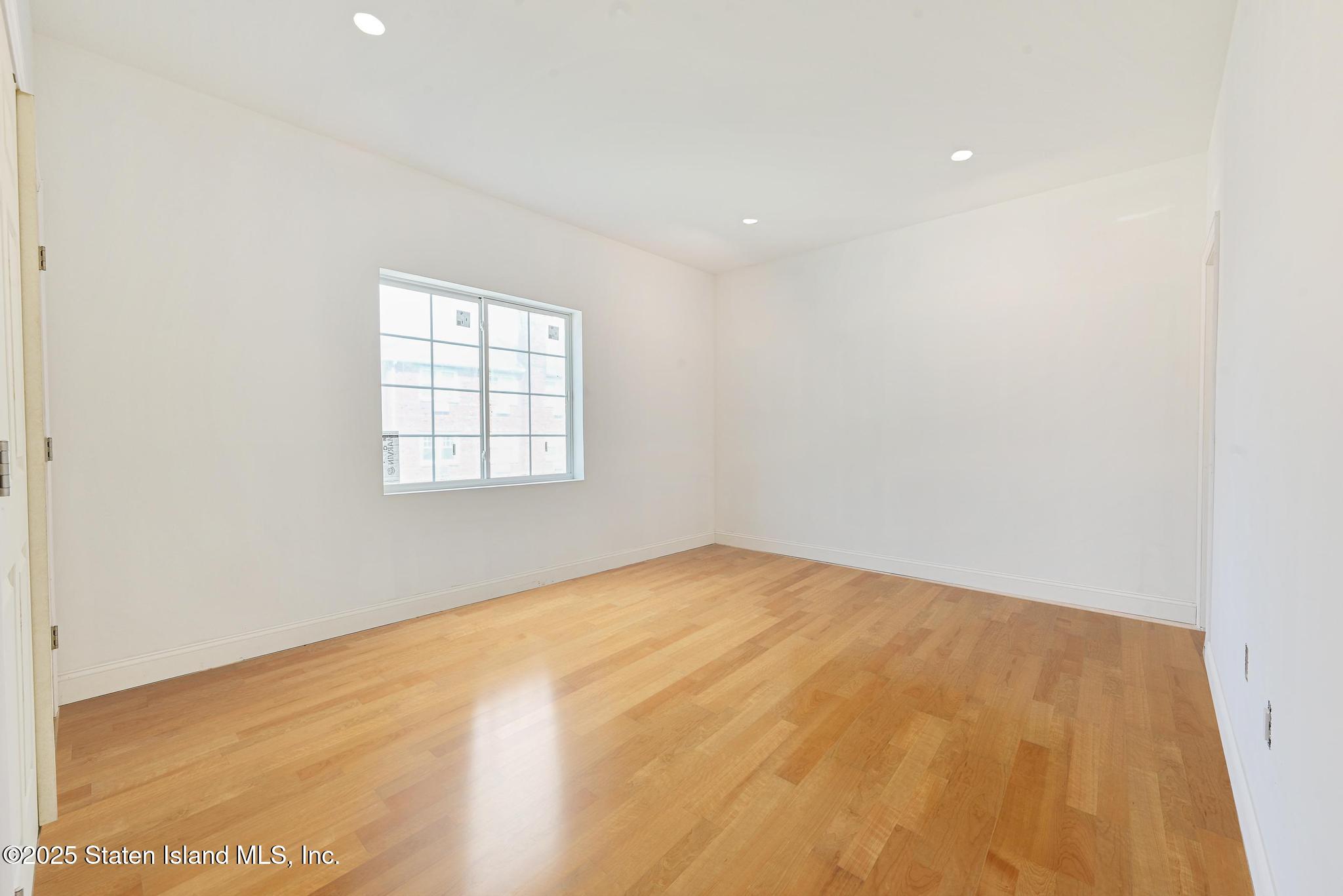 1380 Clove Road, Staten Island, NY, 10301 image 14
