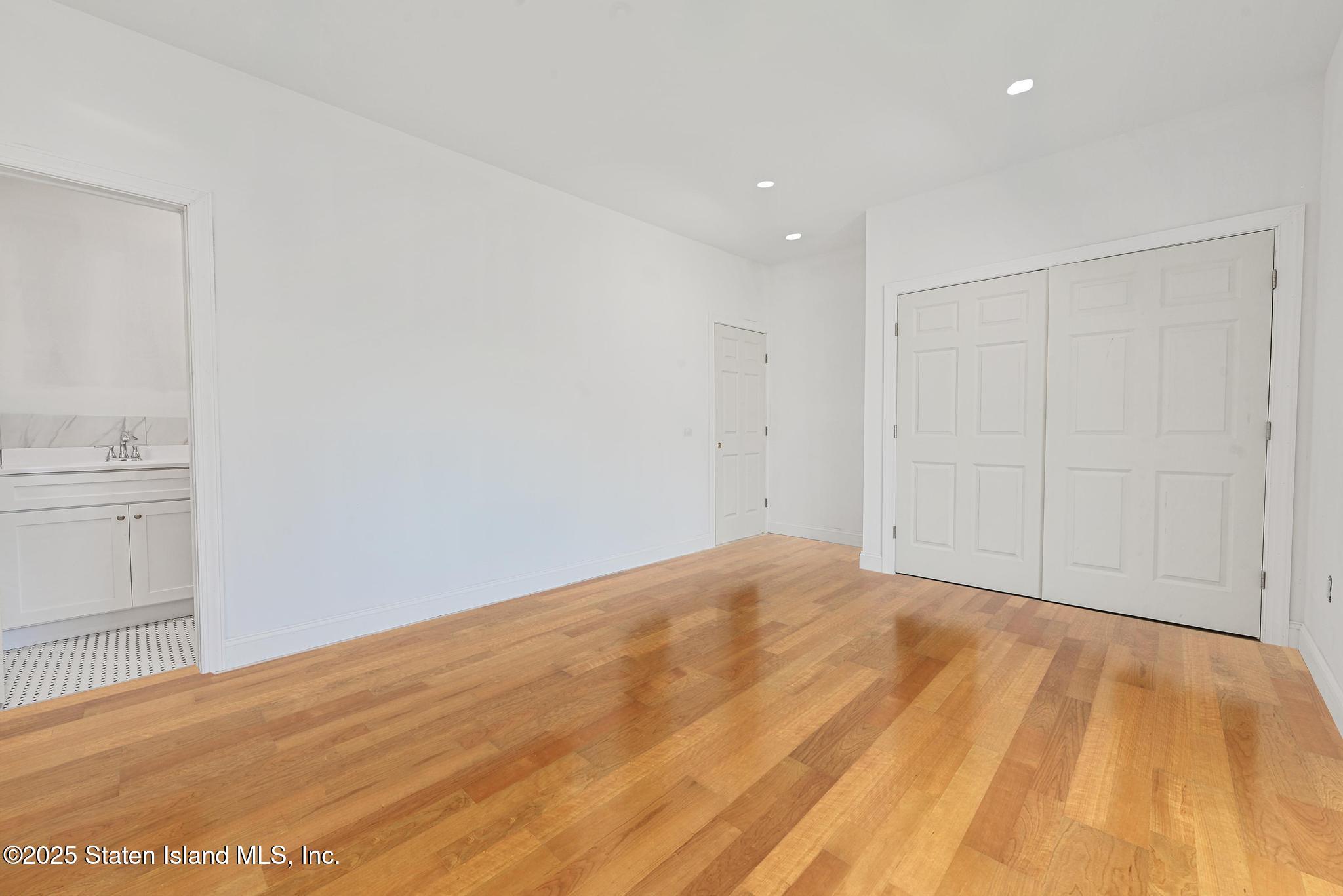 1380 Clove Road, Staten Island, NY, 10301 image 16