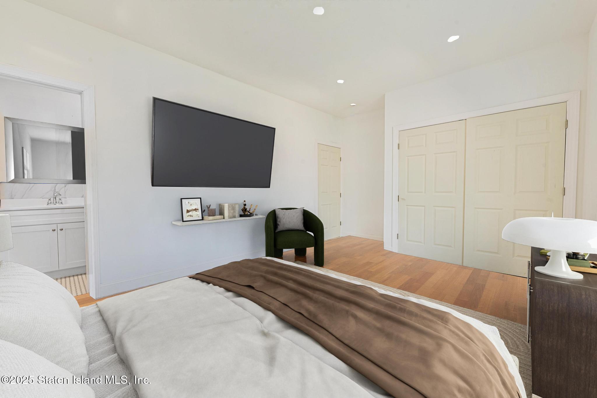 1380 Clove Road, Staten Island, NY, 10301 image 17