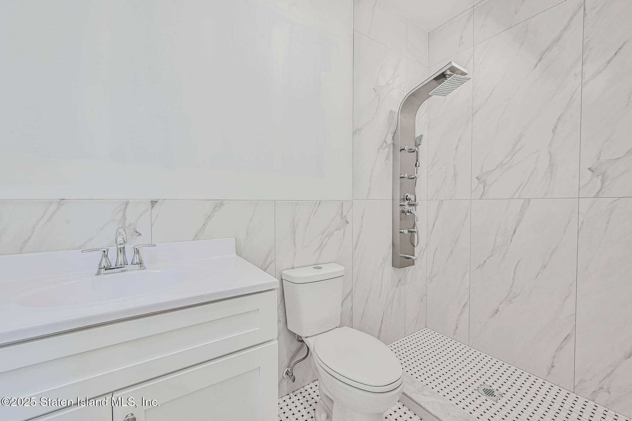 1380 Clove Road, Staten Island, NY, 10301 image 18