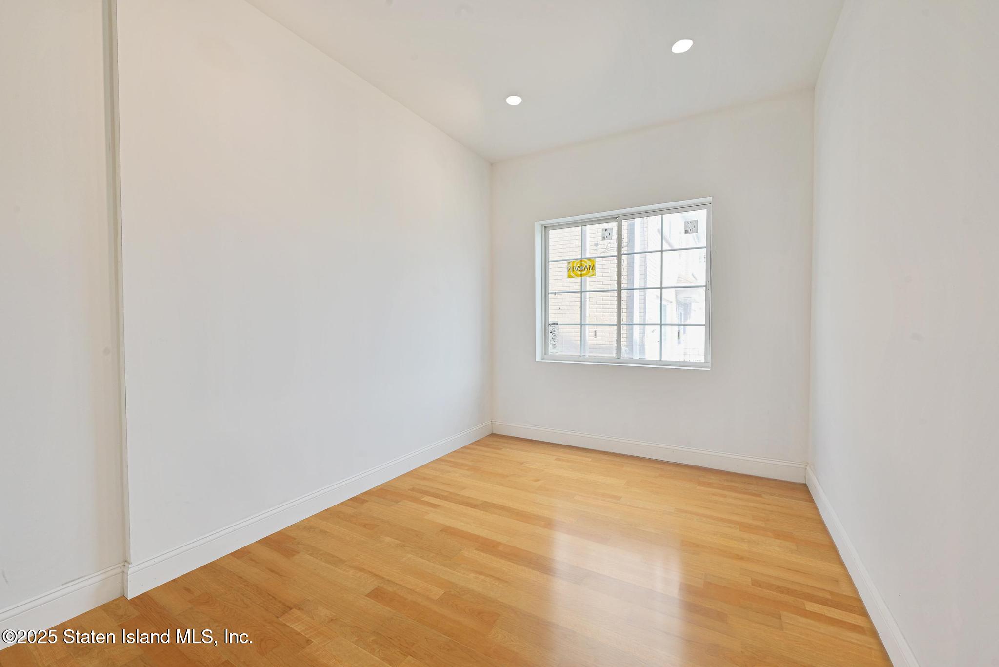1380 Clove Road, Staten Island, NY, 10301 image 19