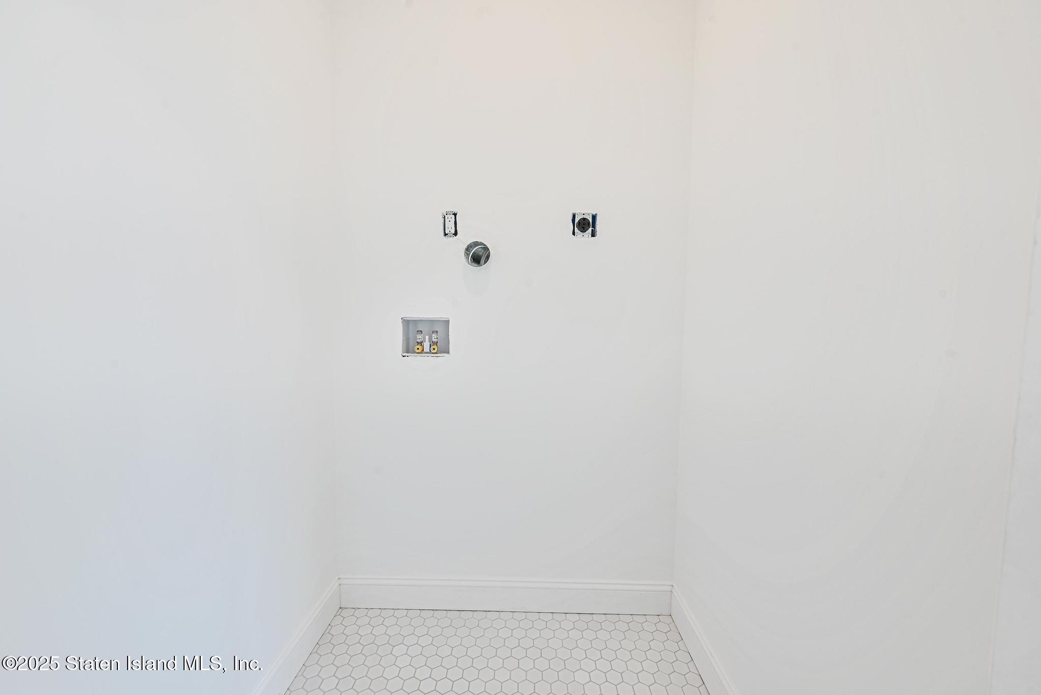 1380 Clove Road, Staten Island, NY, 10301 image 24