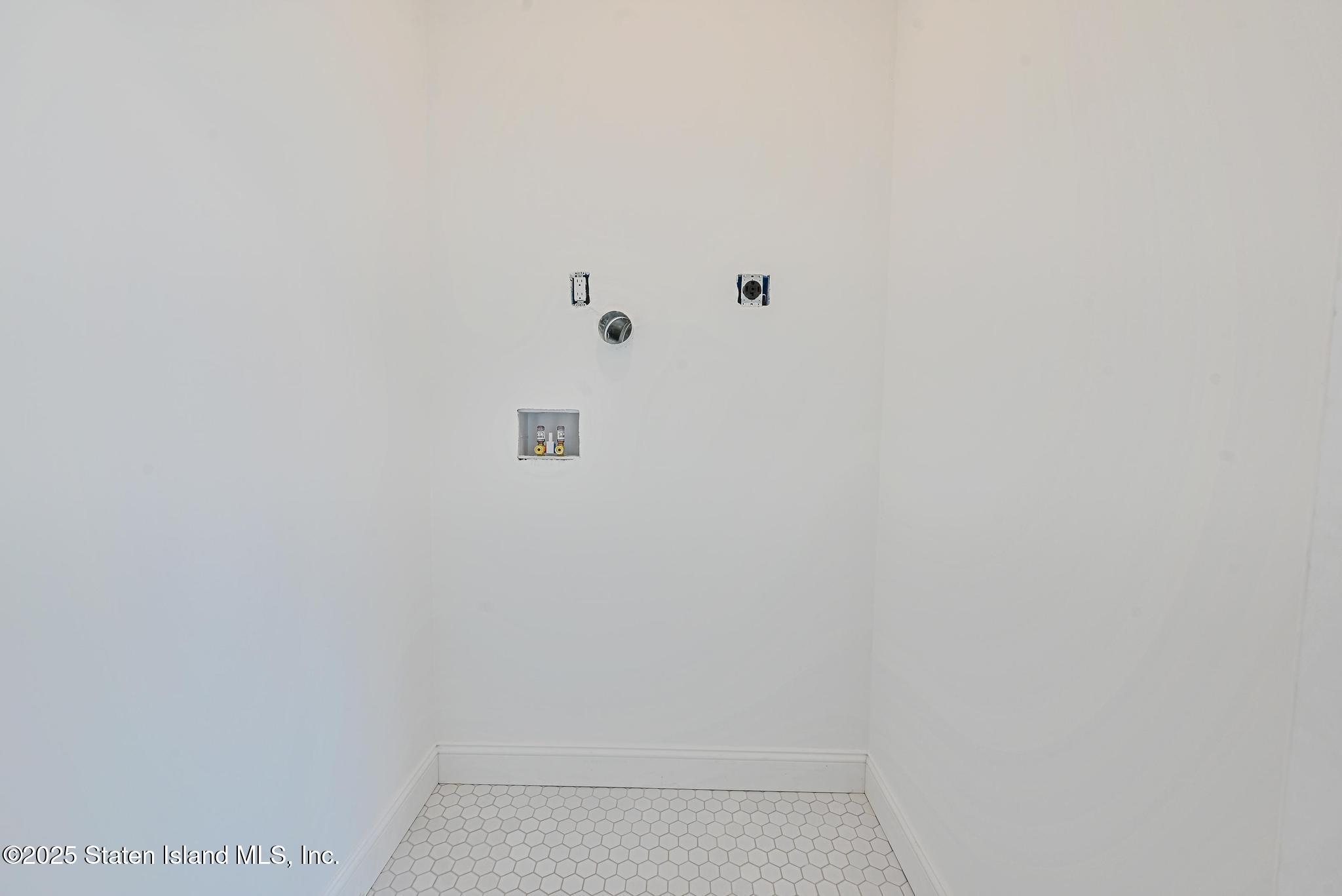 1380 Clove Road, Staten Island, NY, 10301 image 40