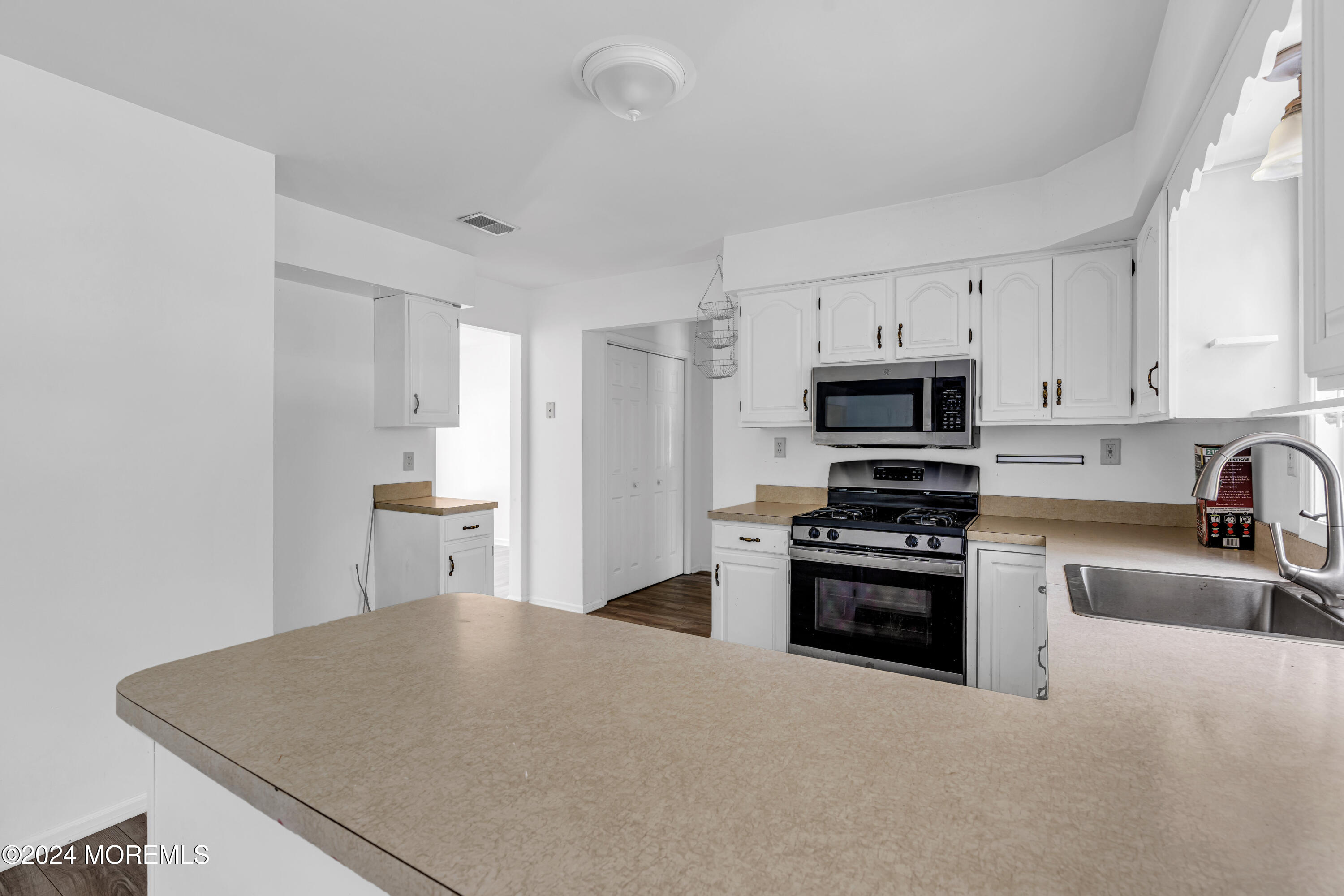 4 W Dickens Court, Jackson, NJ, 08527 image 11
