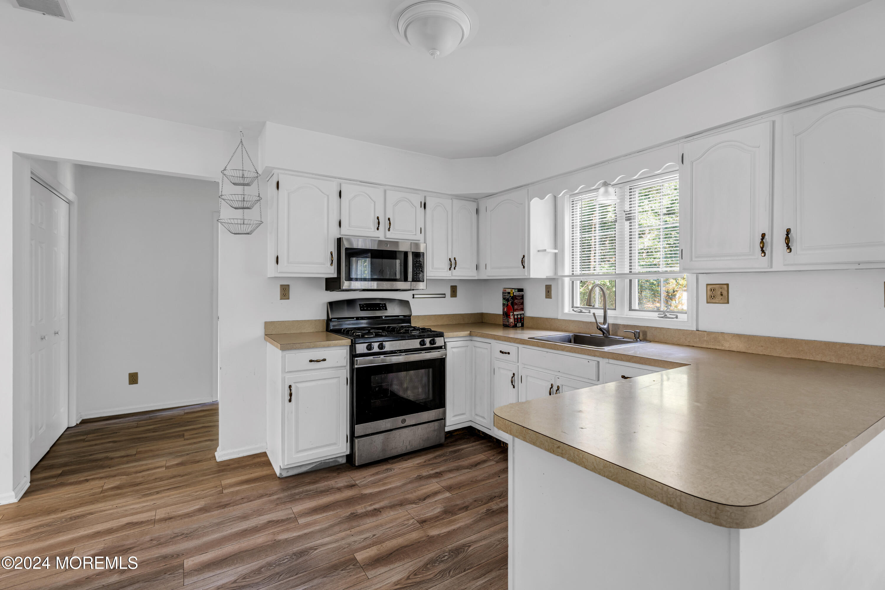 4 W Dickens Court, Jackson, NJ, 08527 image 12