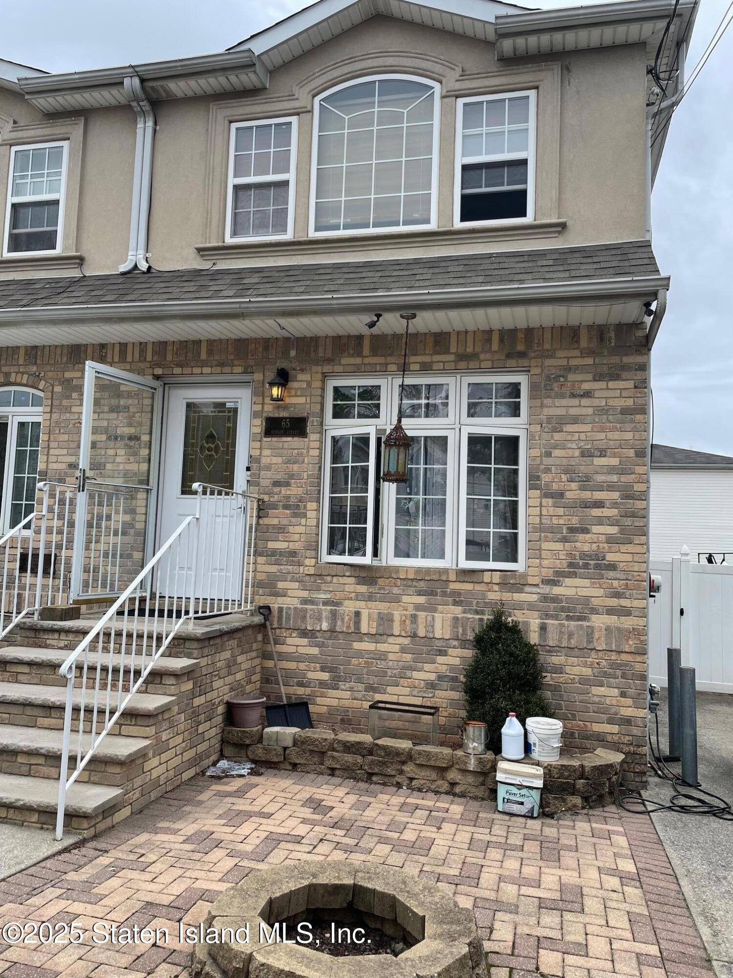 65 Benson Street Image 1