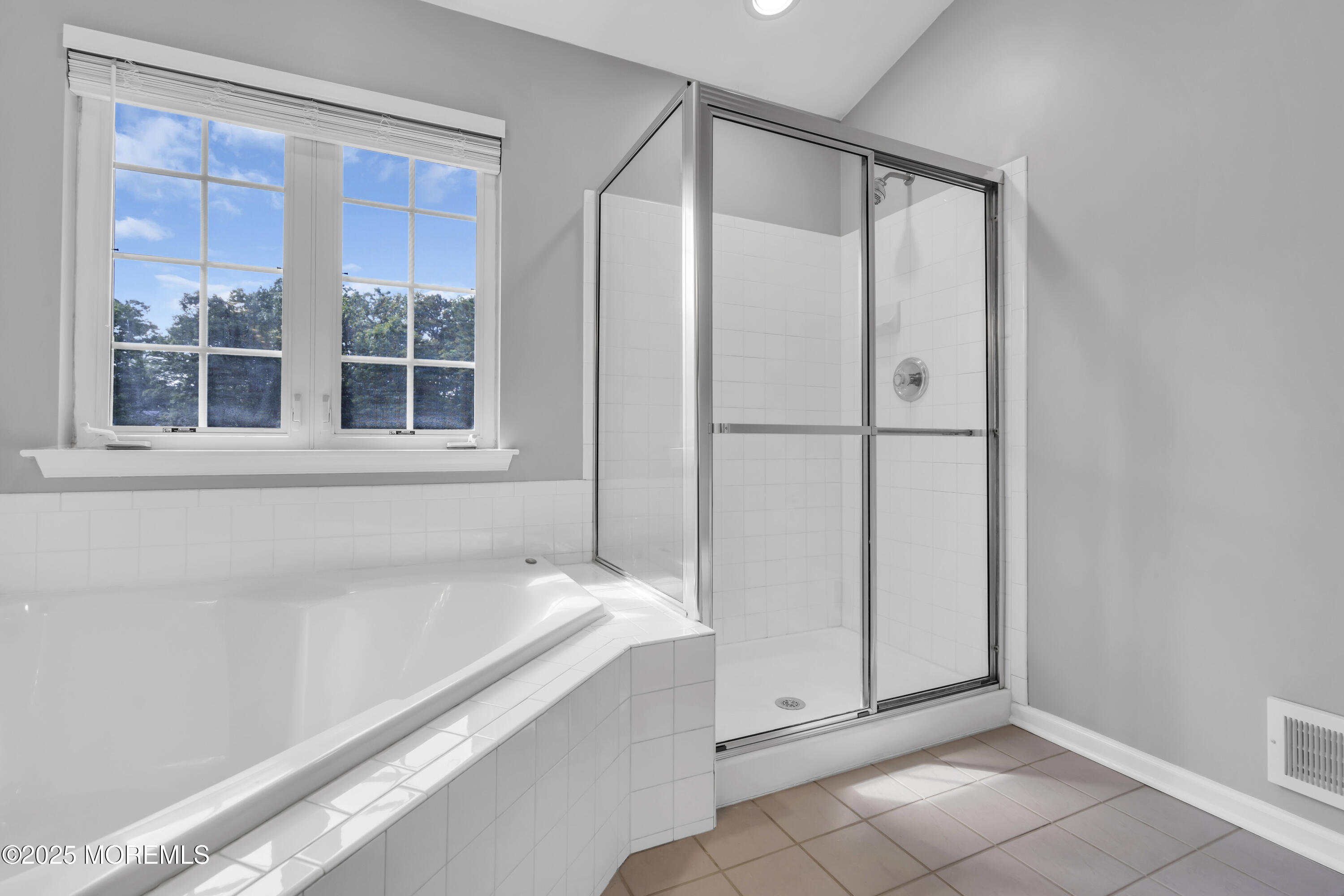 8 Reagan Drive, Jackson, NJ, 08527 image 43
